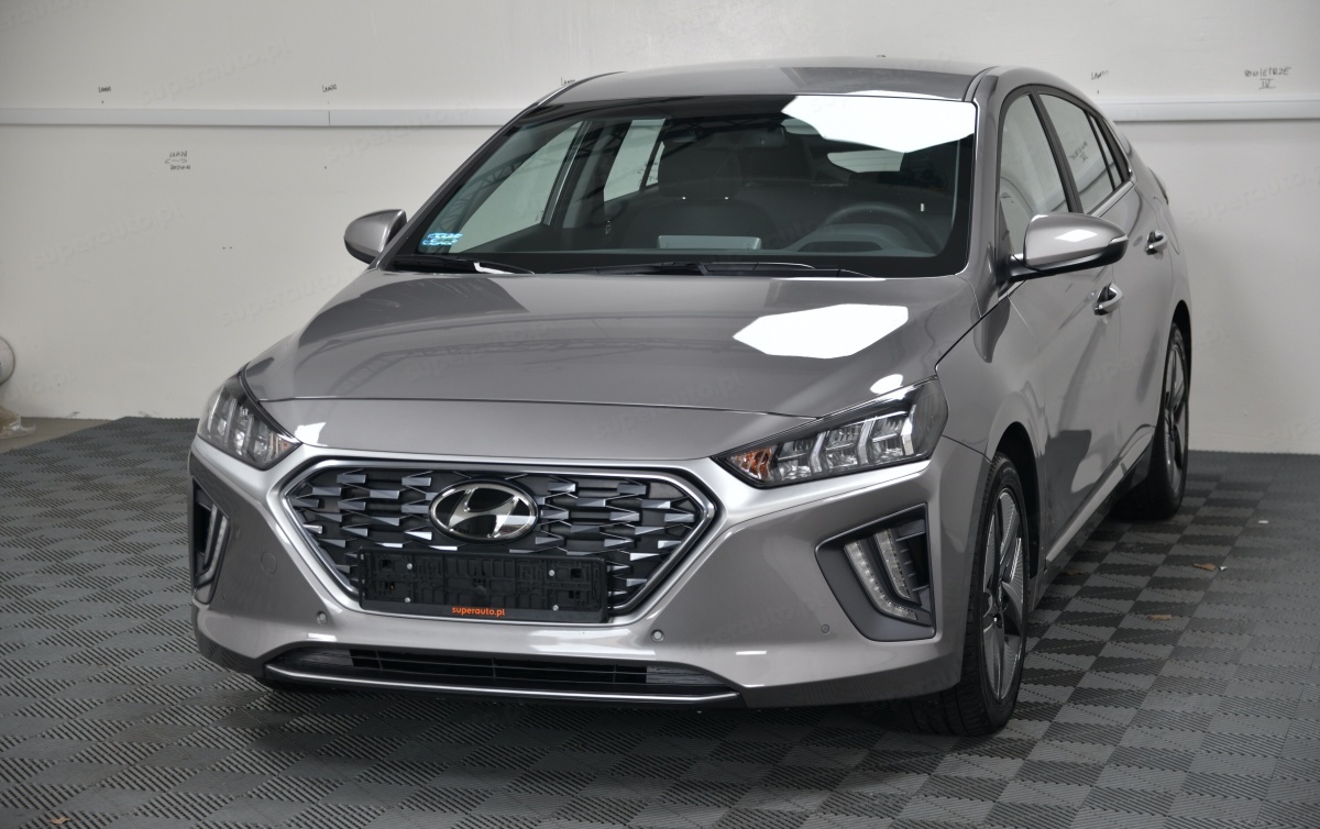 Hyundai IONIQ