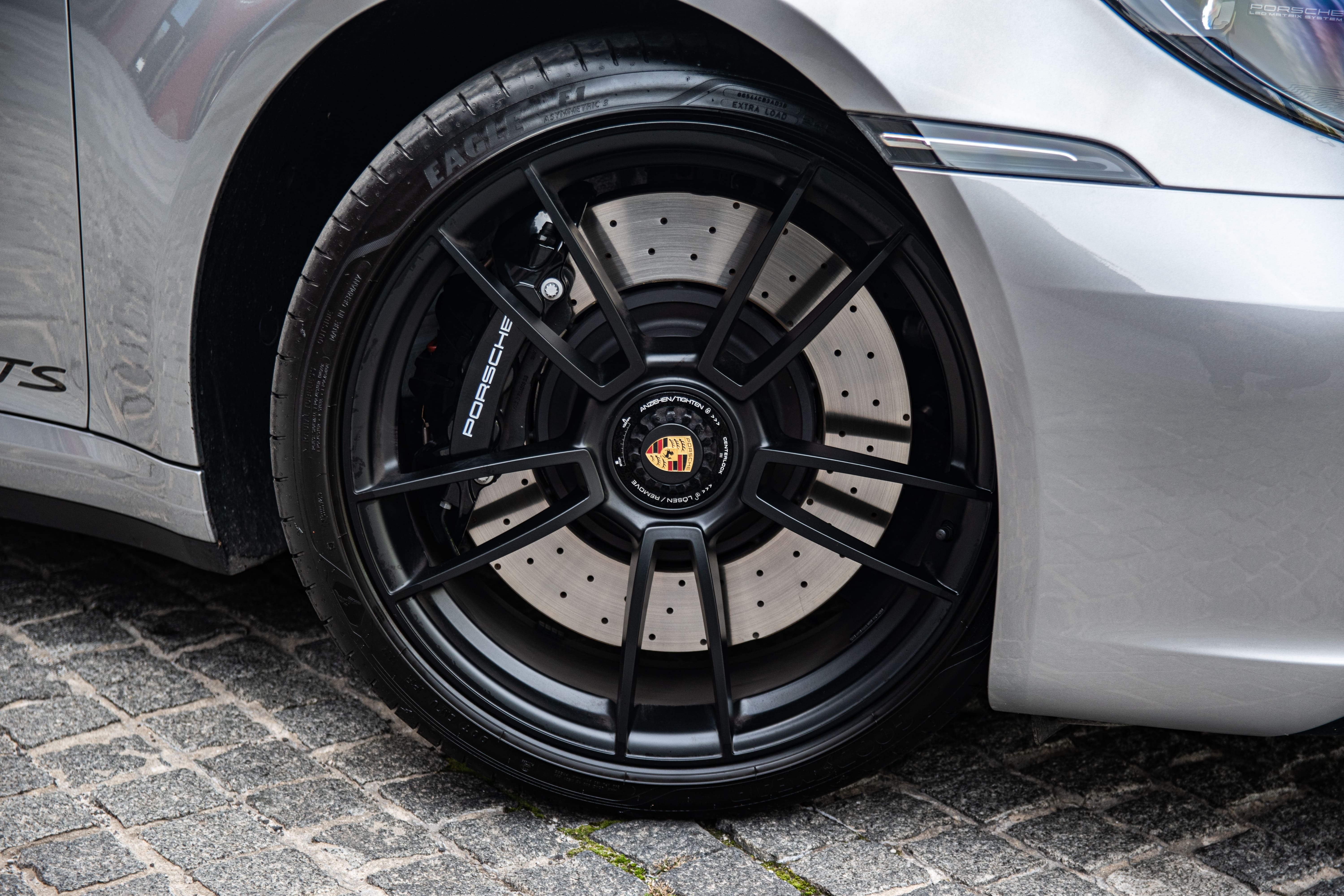 Porsche 911 GTS  felga