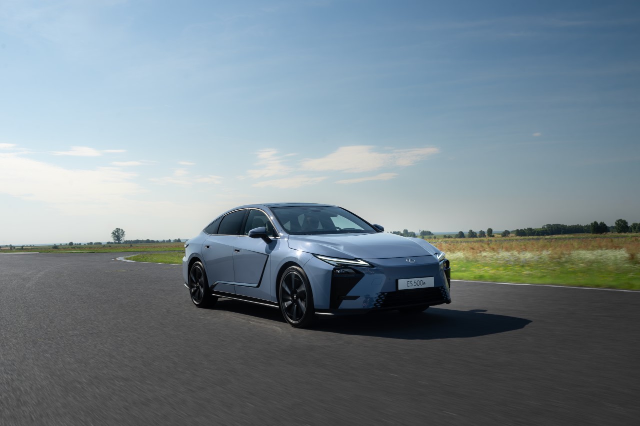 Lexus ES