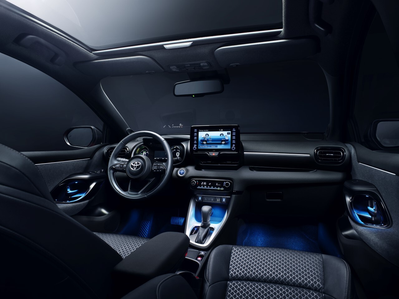 Toyota Yaris Premiere wyposażenie