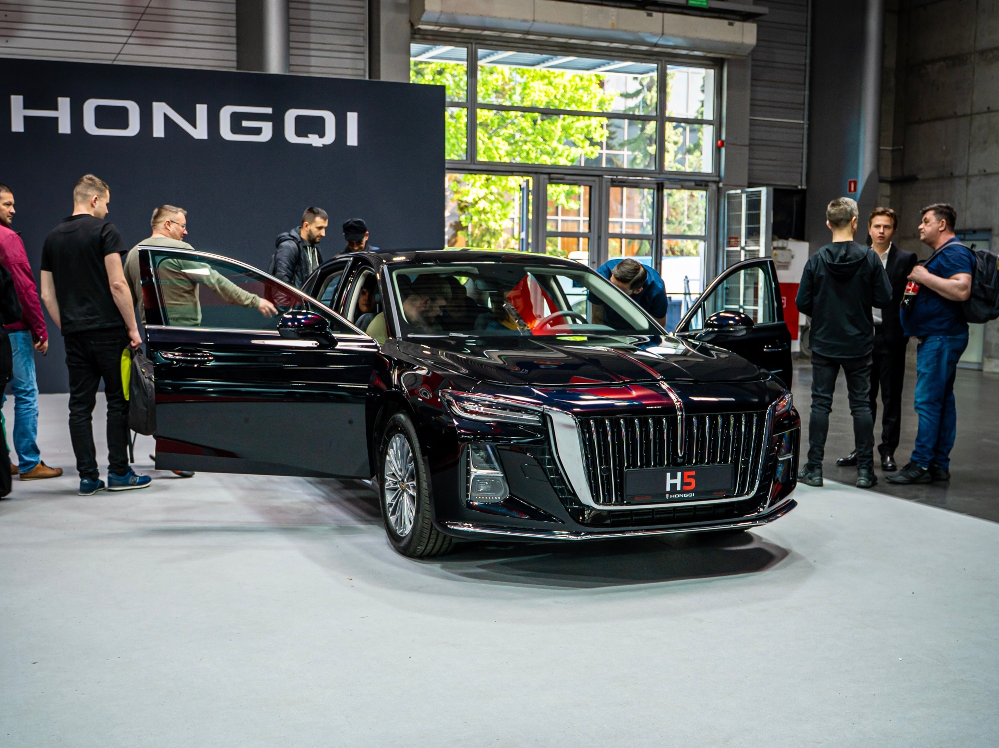 Hongqi H5