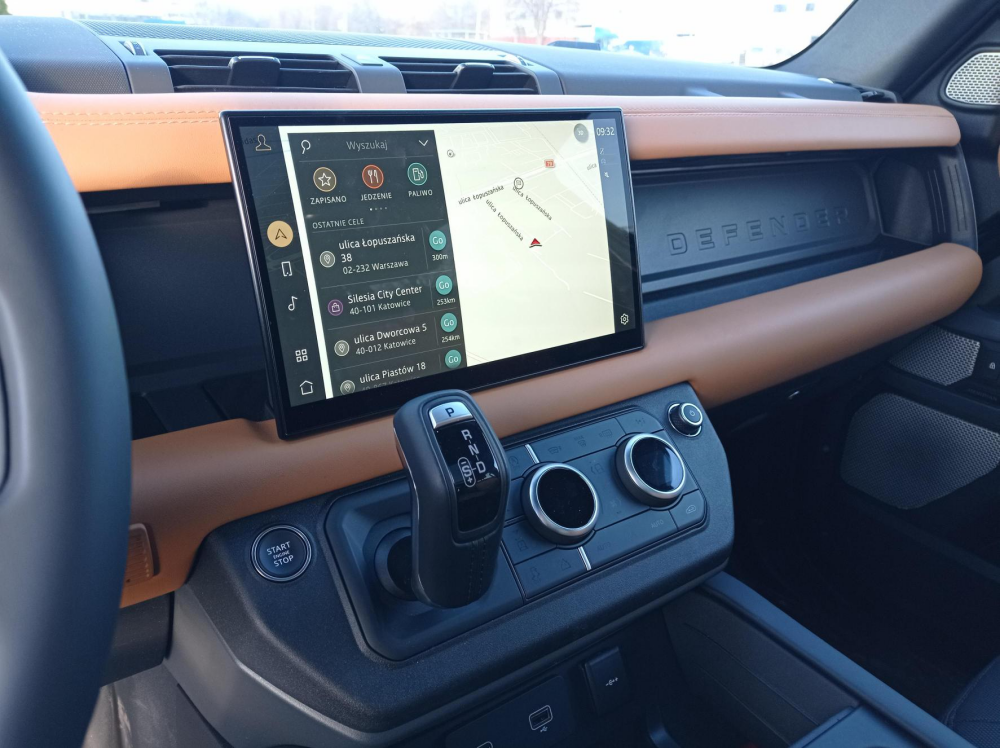 Defender multimedia