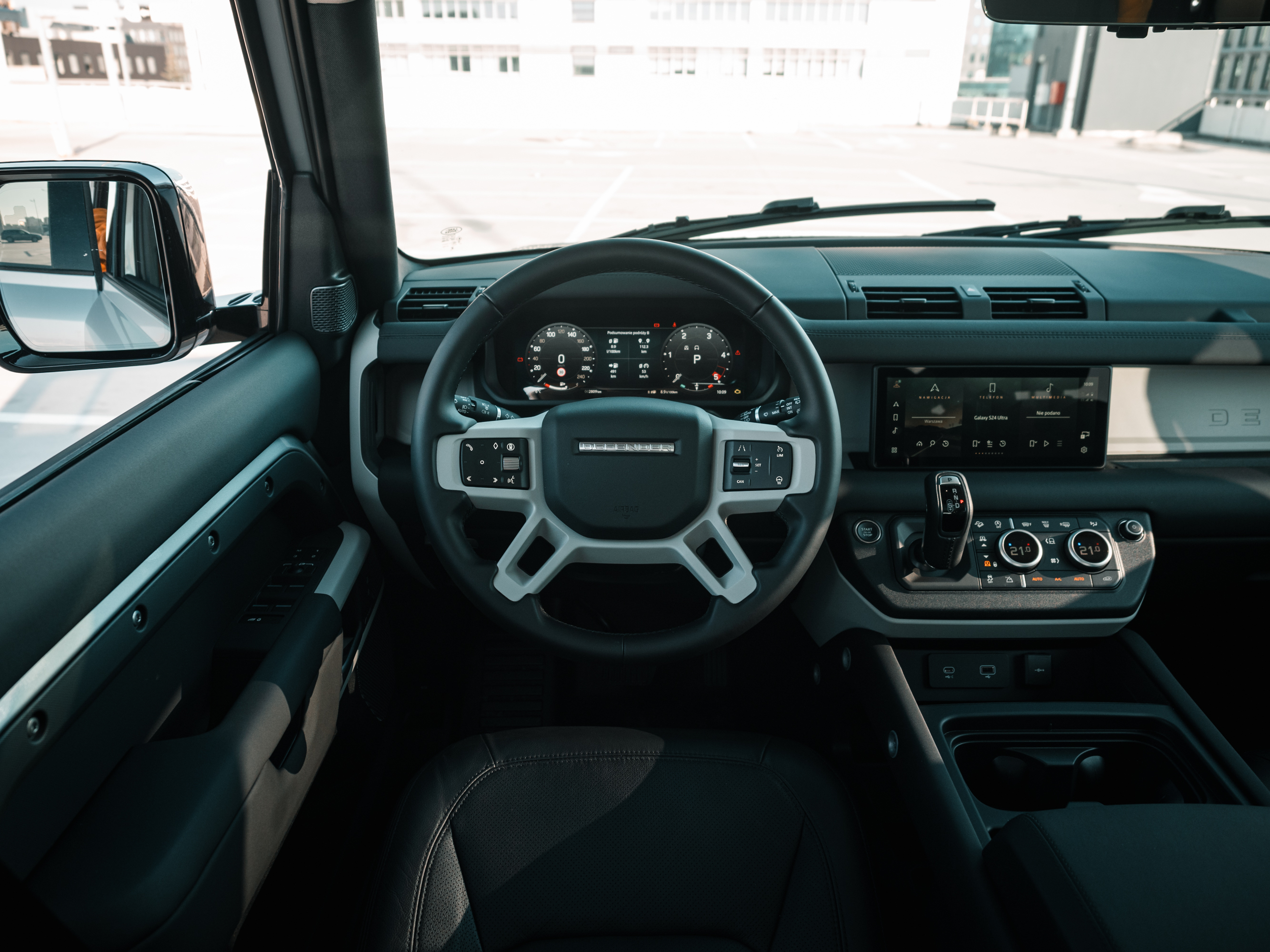 Land Rover Defender 110 kierownica przód