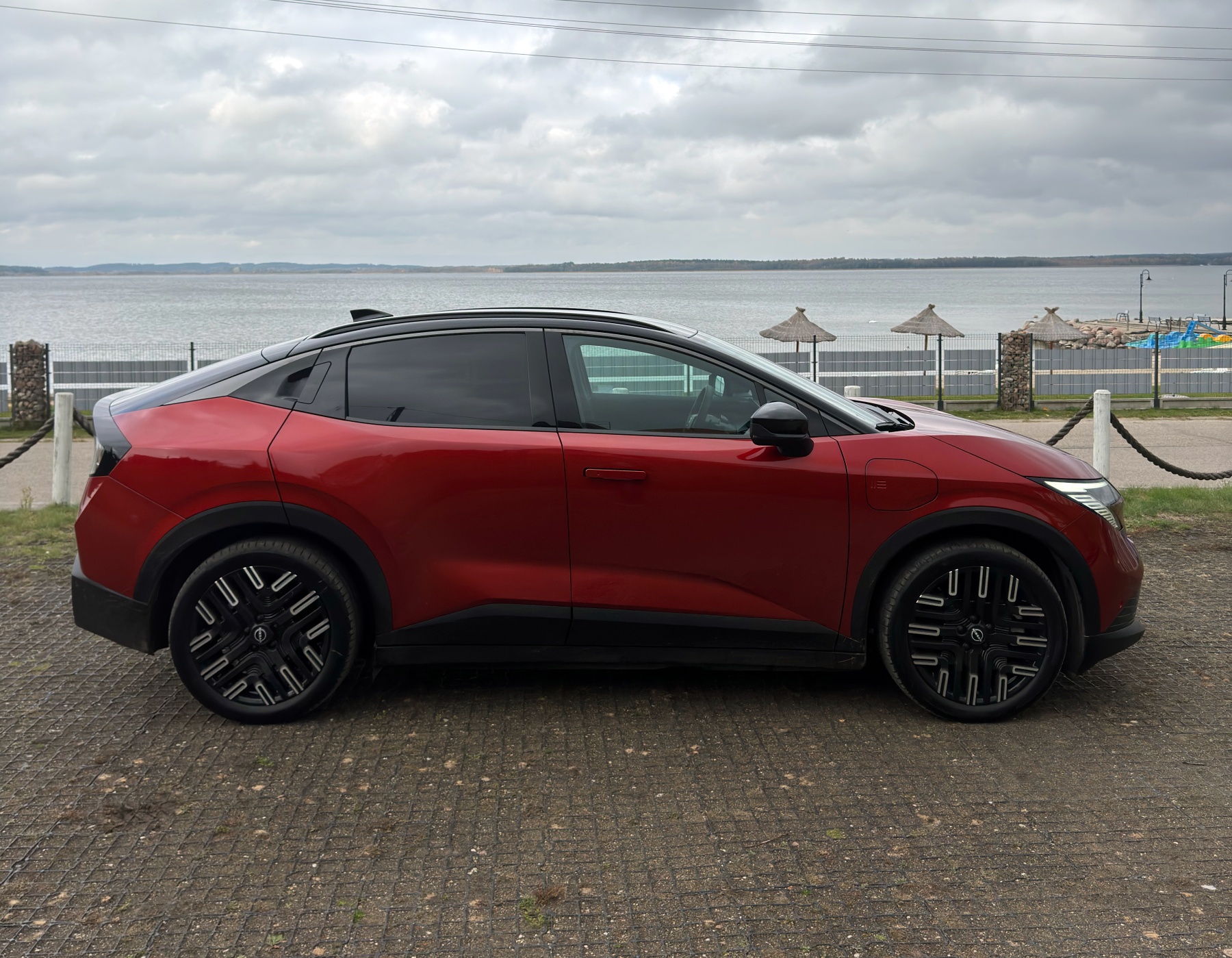 Nissan Leaf sylwetka