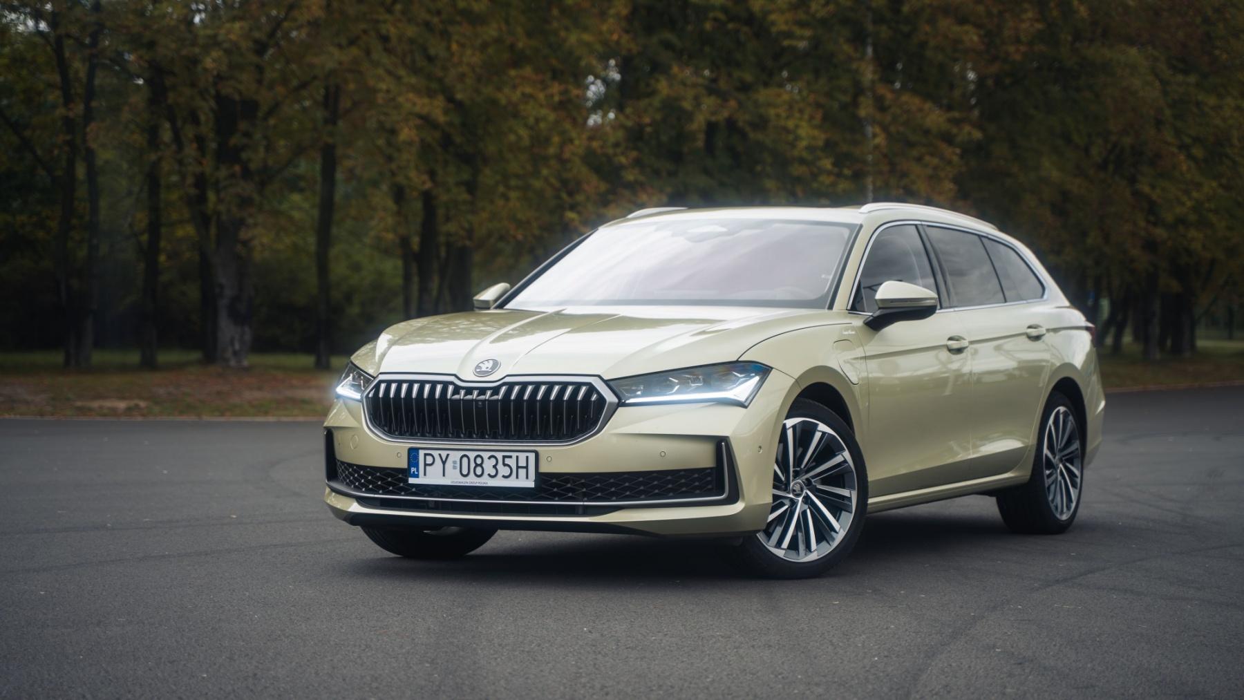 Skoda Superb Combi PHEV L&K