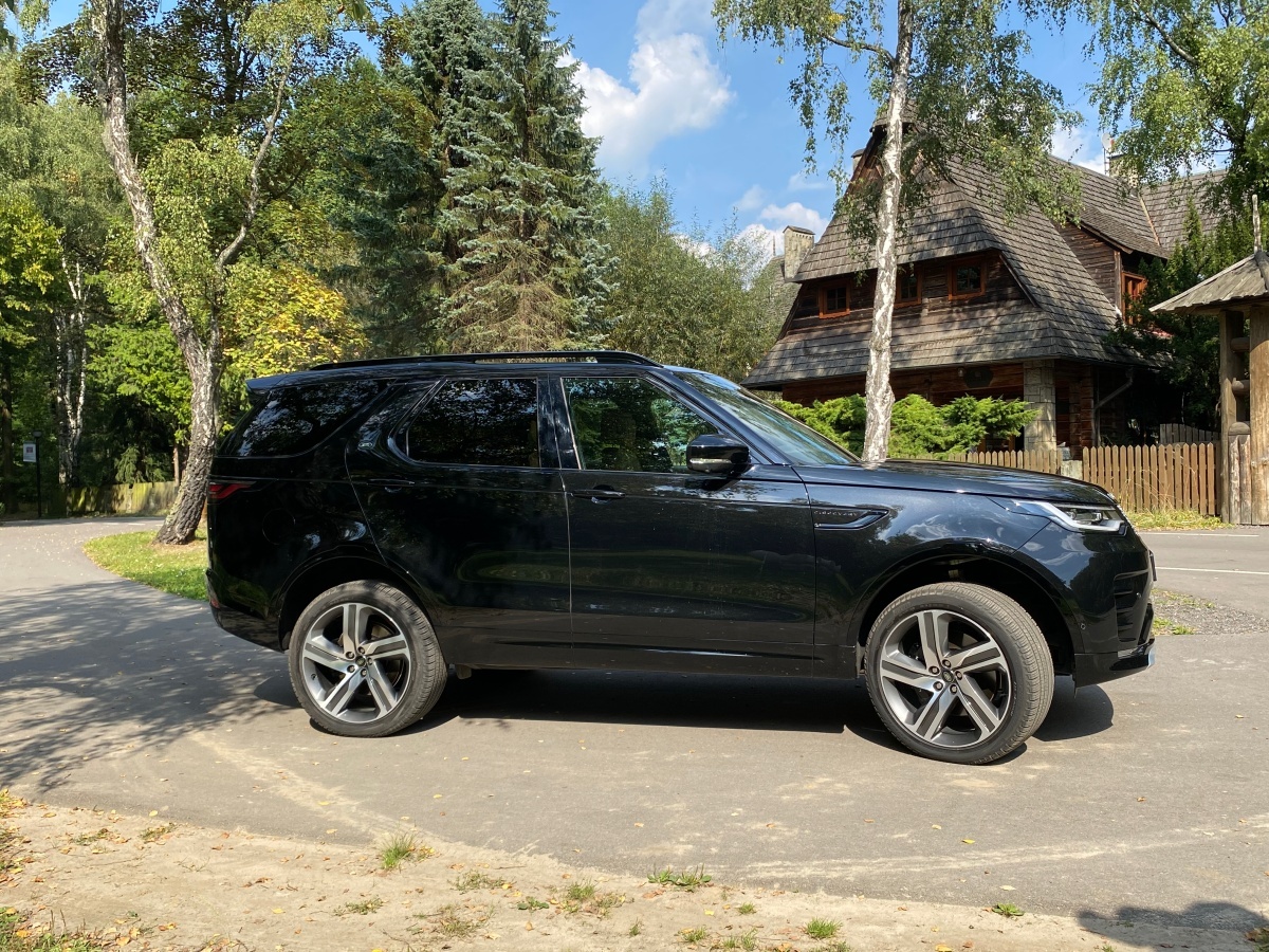 Land Rover Discovery 2023 sylwetka