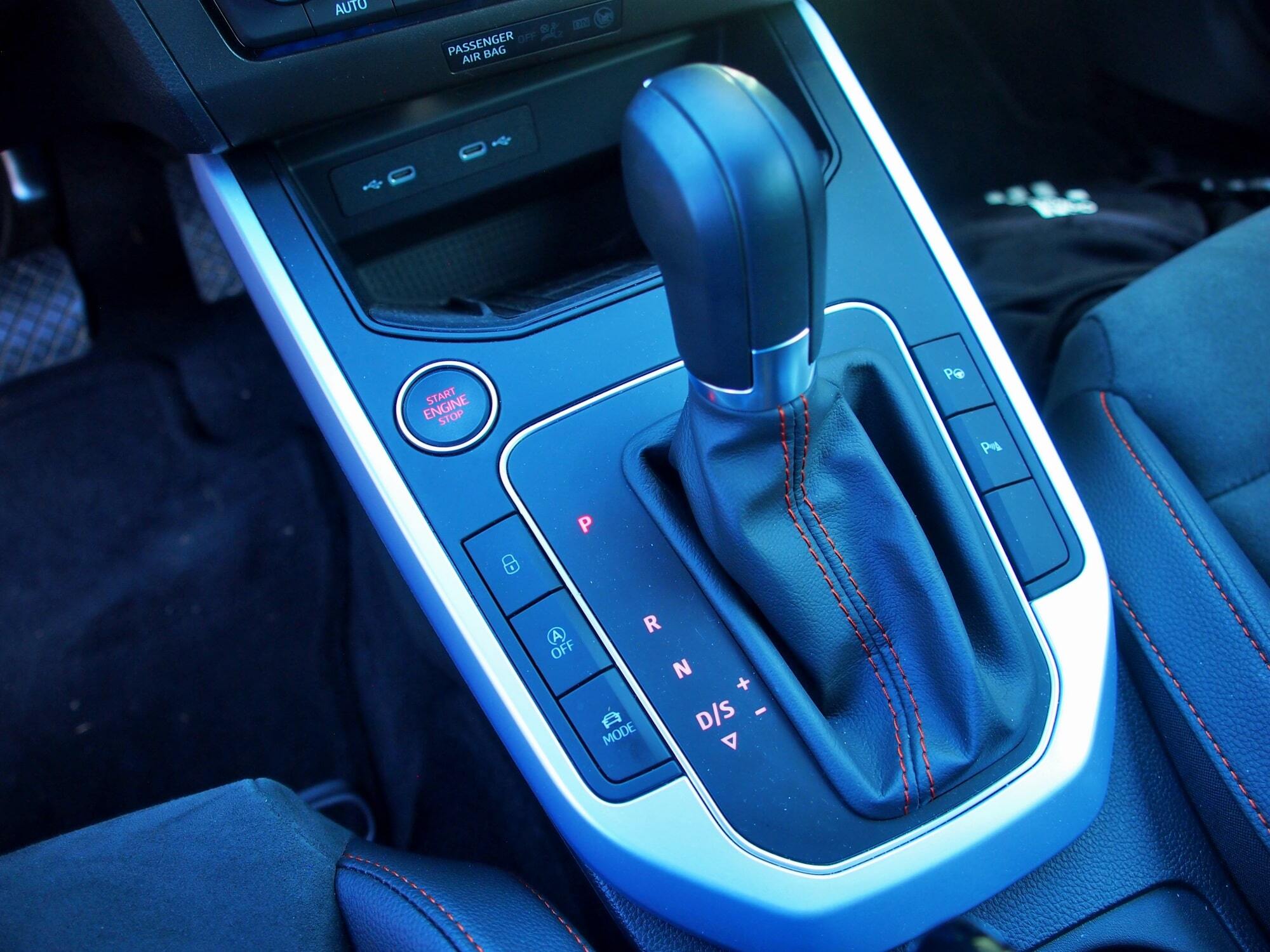 Seat Arona 2024 skrzynia biegów dsg