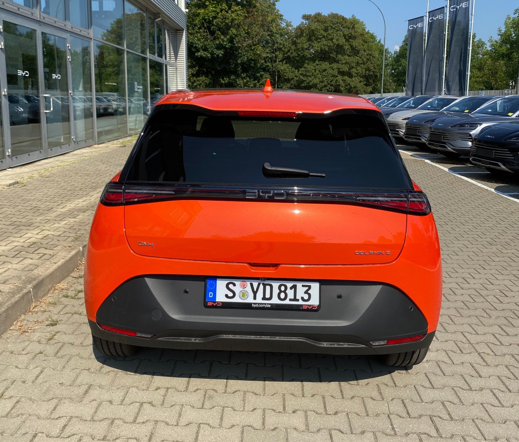 BYD Dolphin G DM-i tył