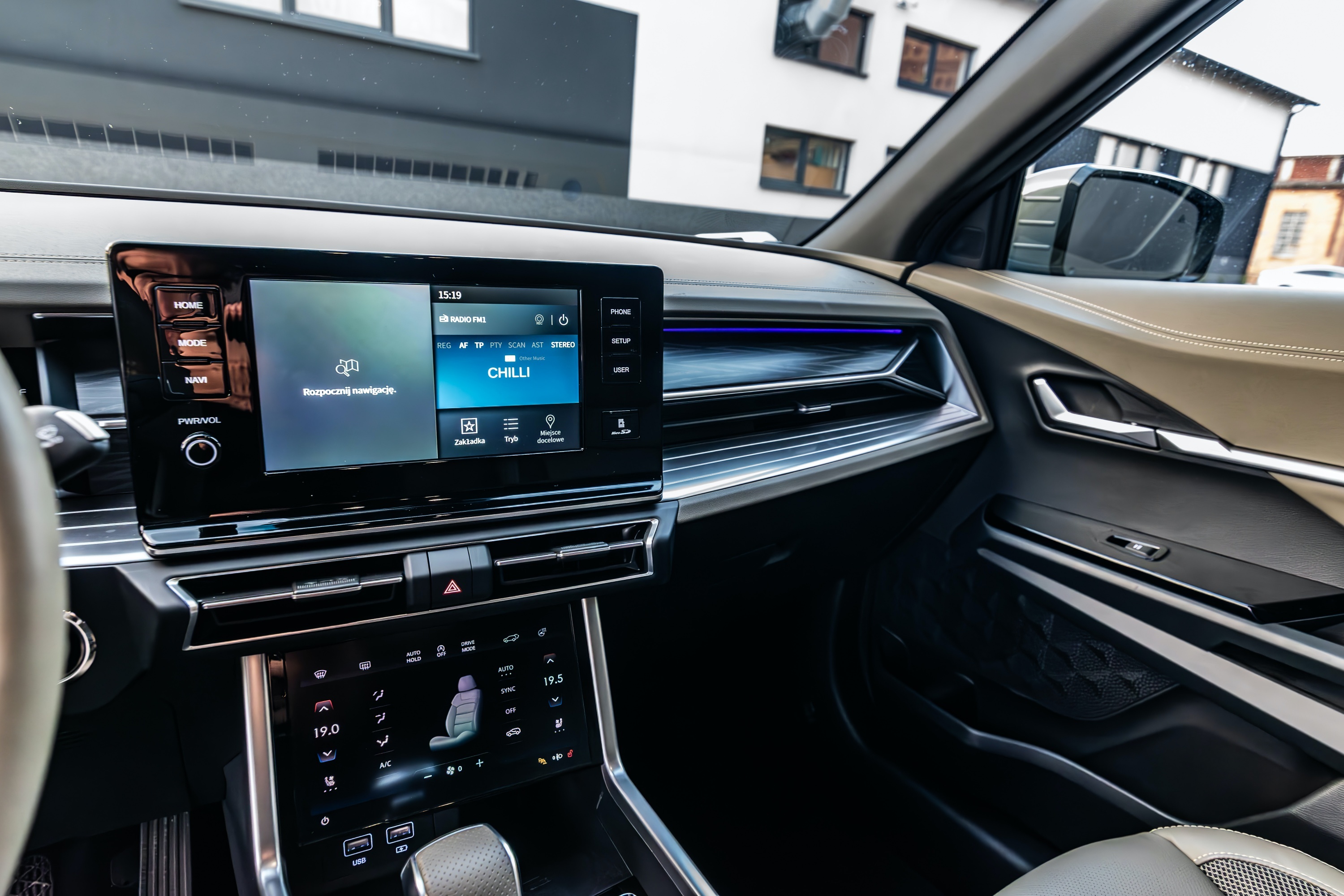 SsangYong Torres multimedia