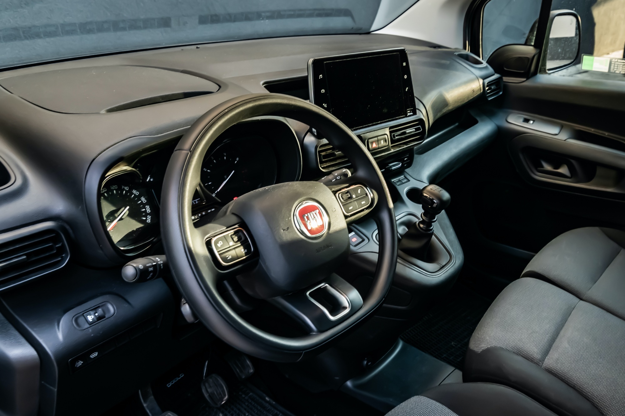 Fiat Doblo kokpit