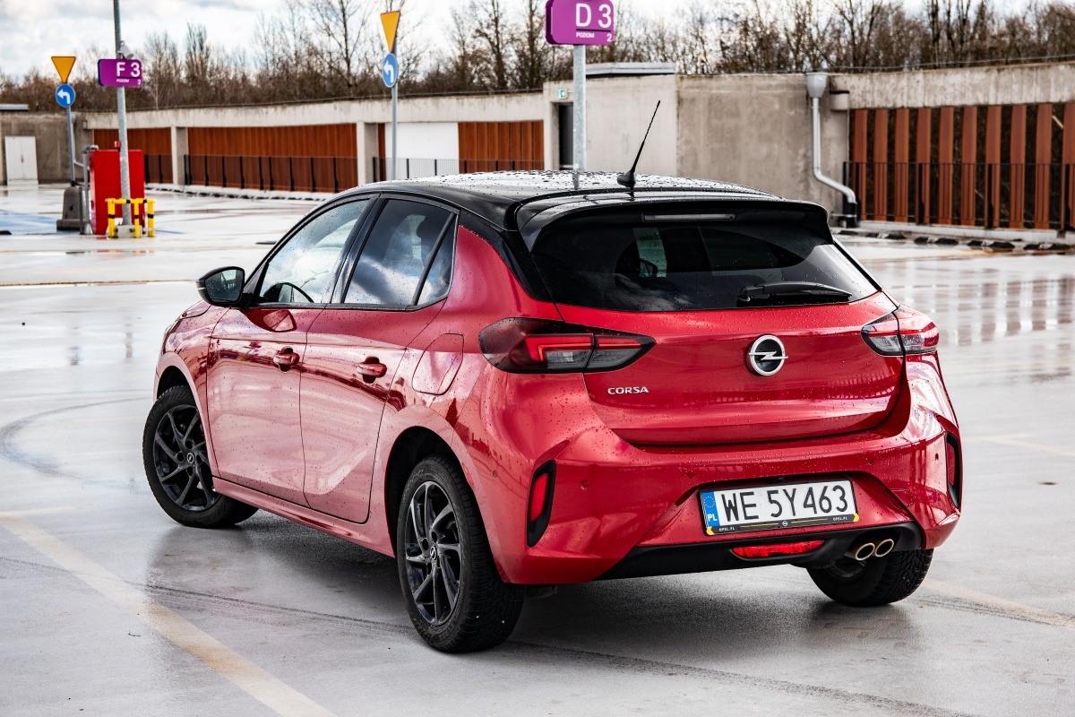 Opel Corsa GS Line tył