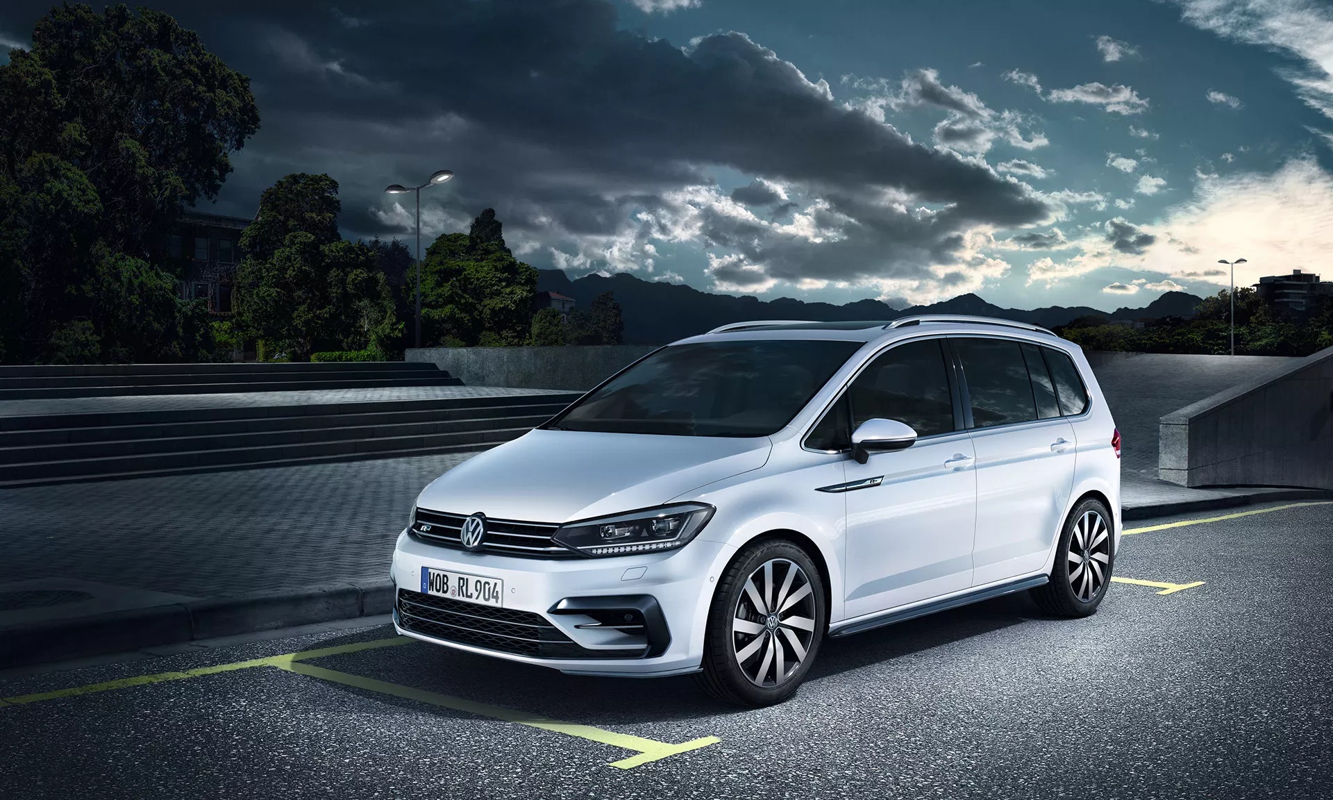Volkswagen Touran przód