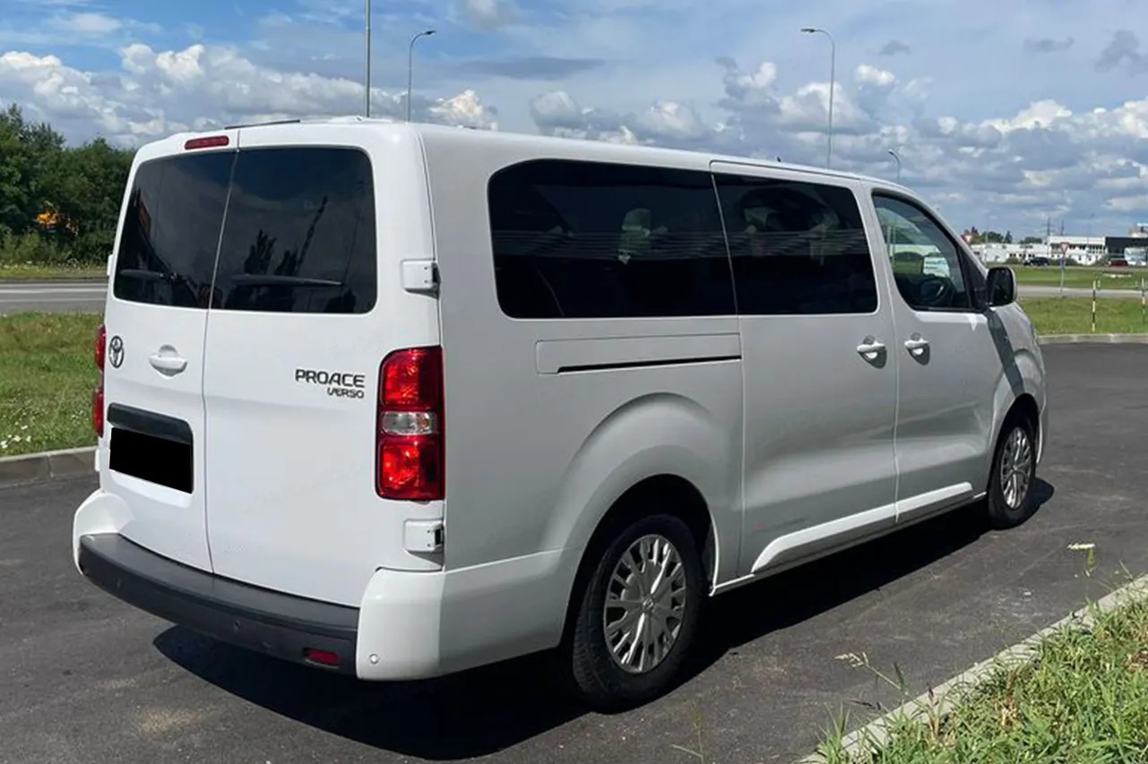 Toyota Proace Verso tył