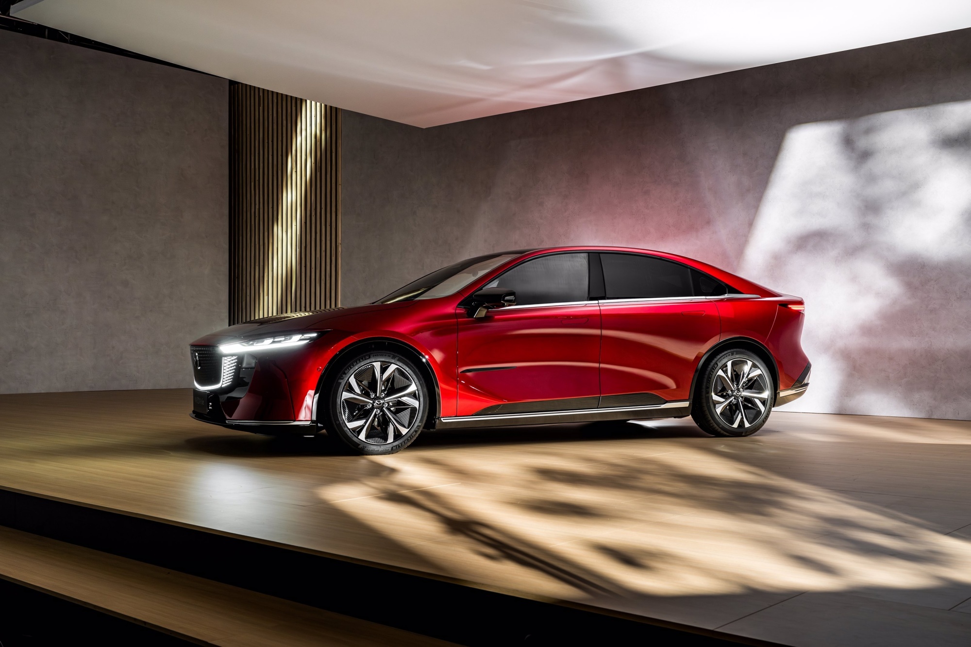 Mazda 6e sylwetka