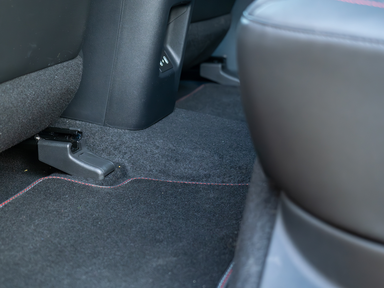 Podłoga Hyundai Tucson tylna kanapa