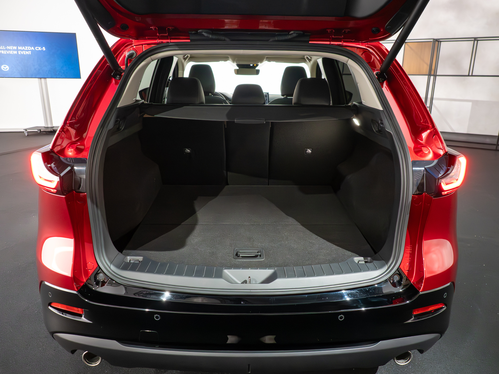 Nowa Mazda CX5 2025 bagażnik pojemność