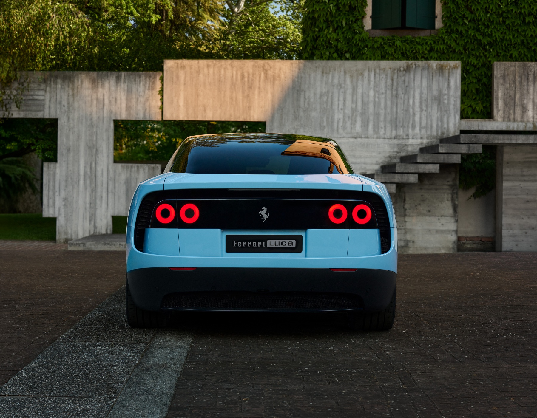 Ferrari Luce tył