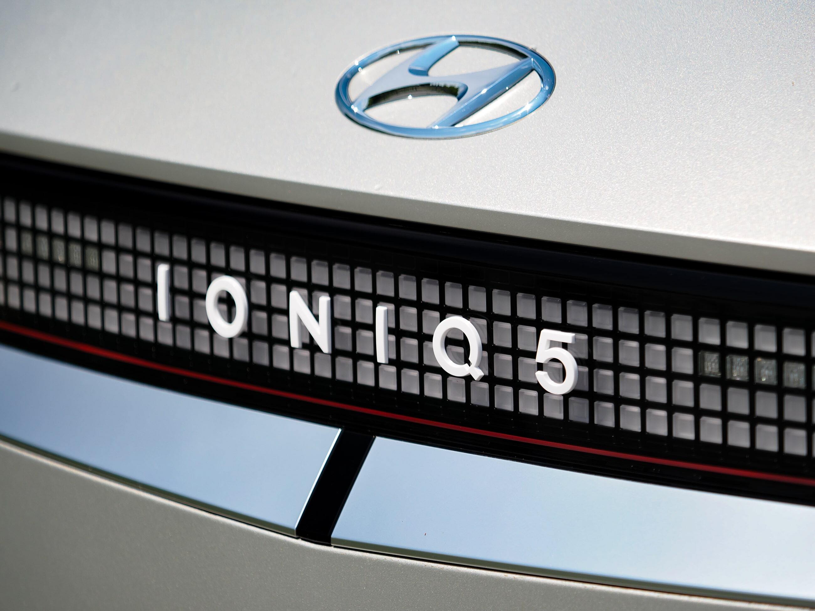 Hyundai Ioniq 5 logo