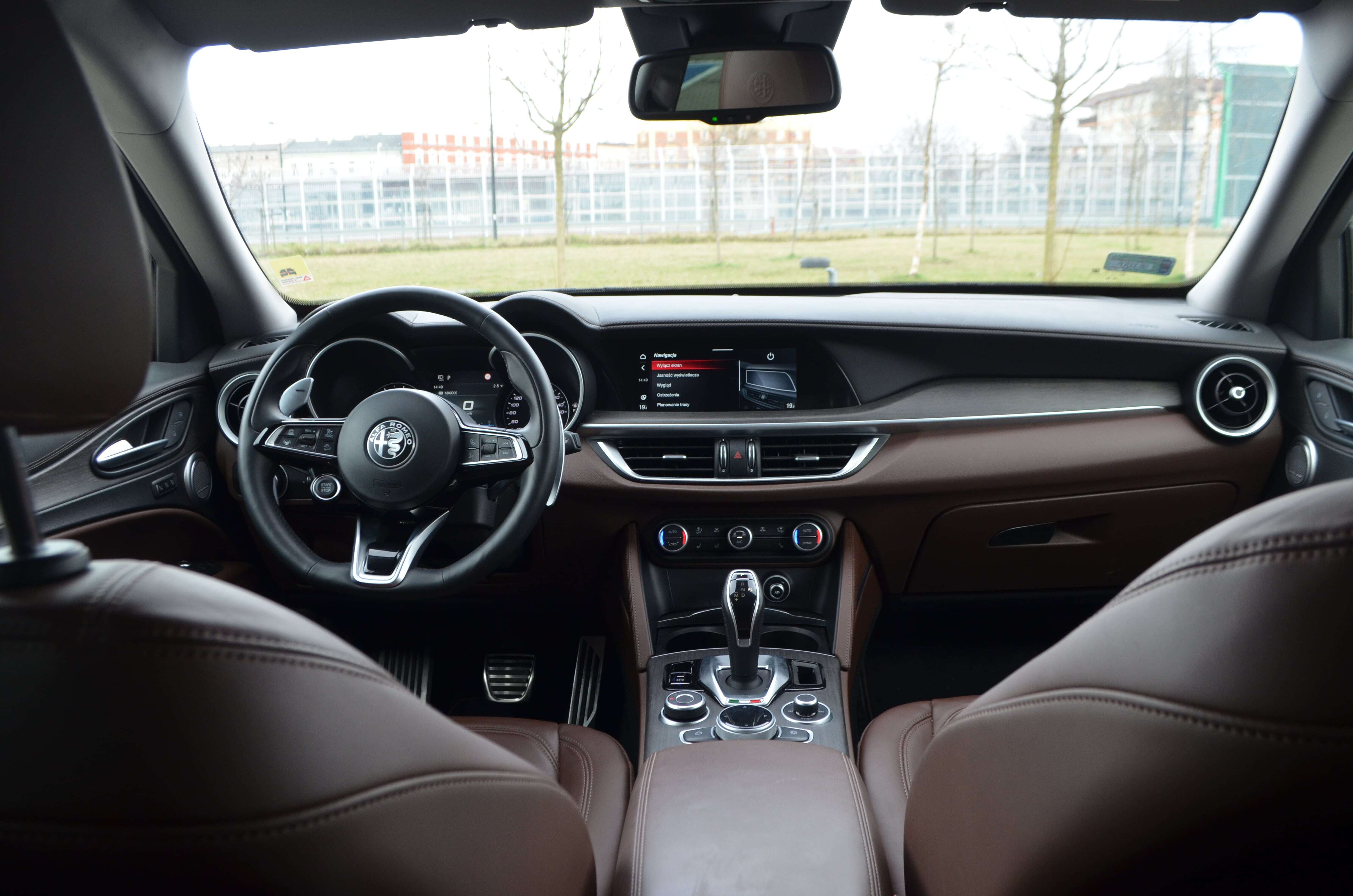 Alfa Romeo Stelvio kokpit