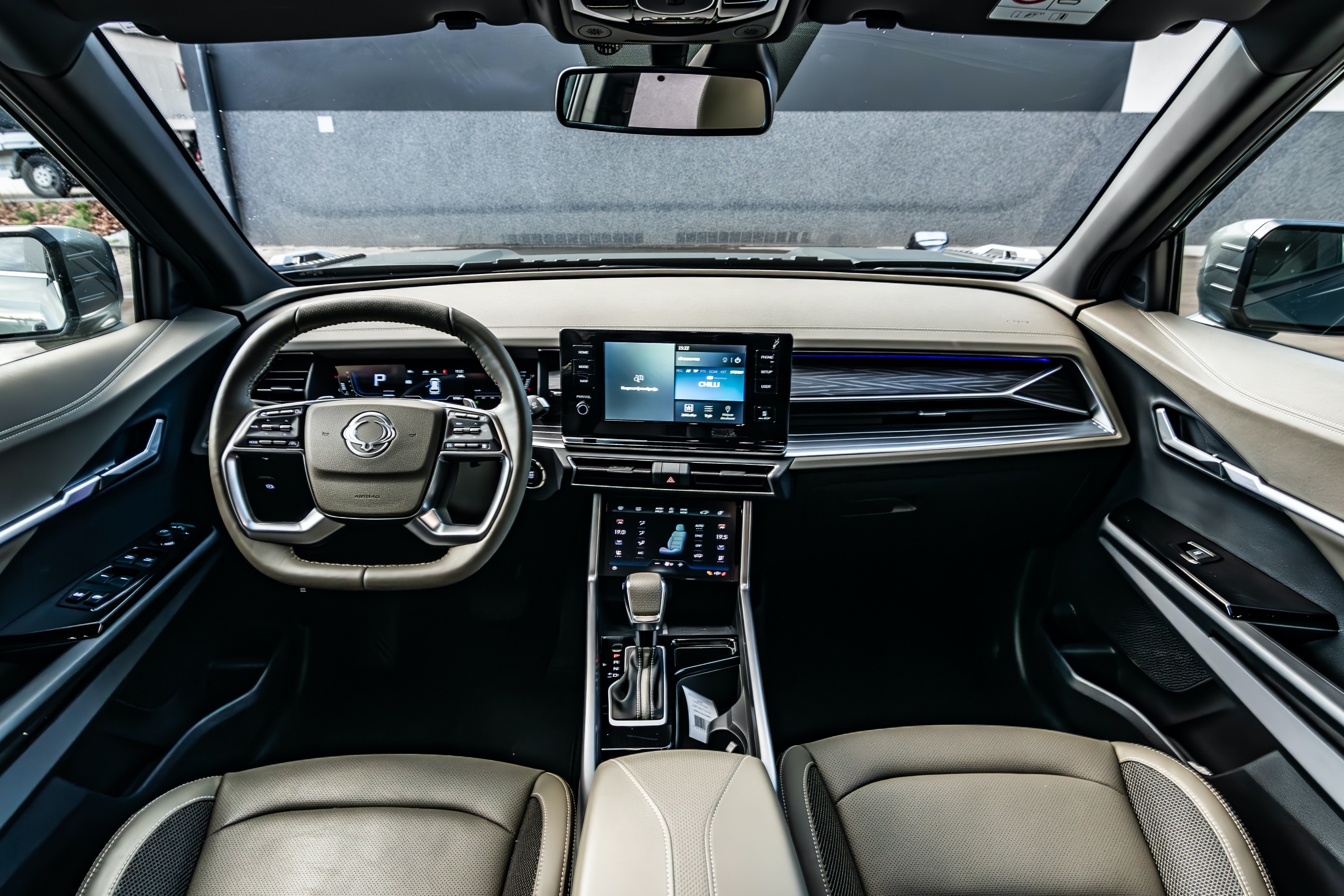 SsangYong Torres wnętrze