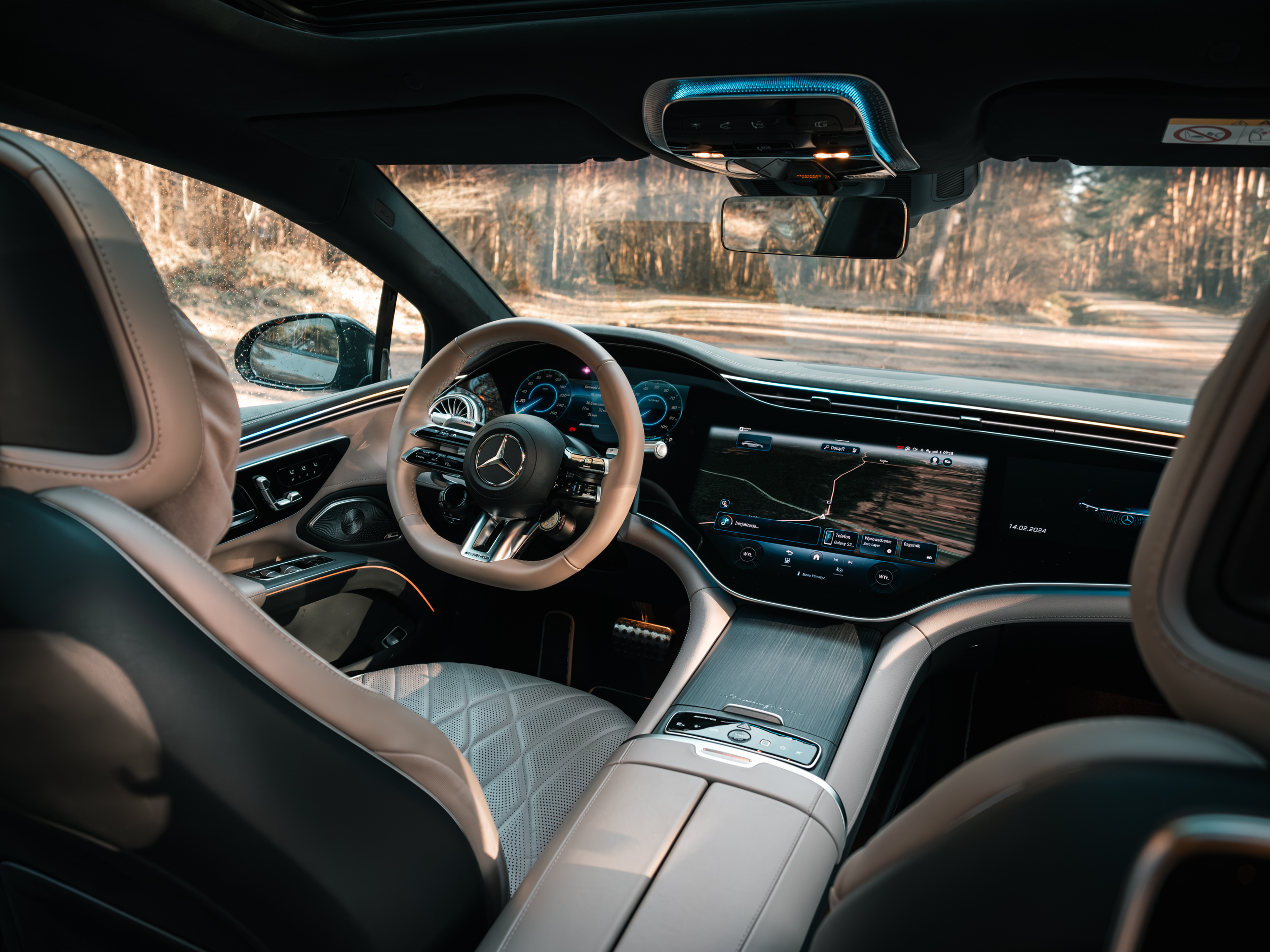 Mercedes EQS AMG wnętrze limuzyna
