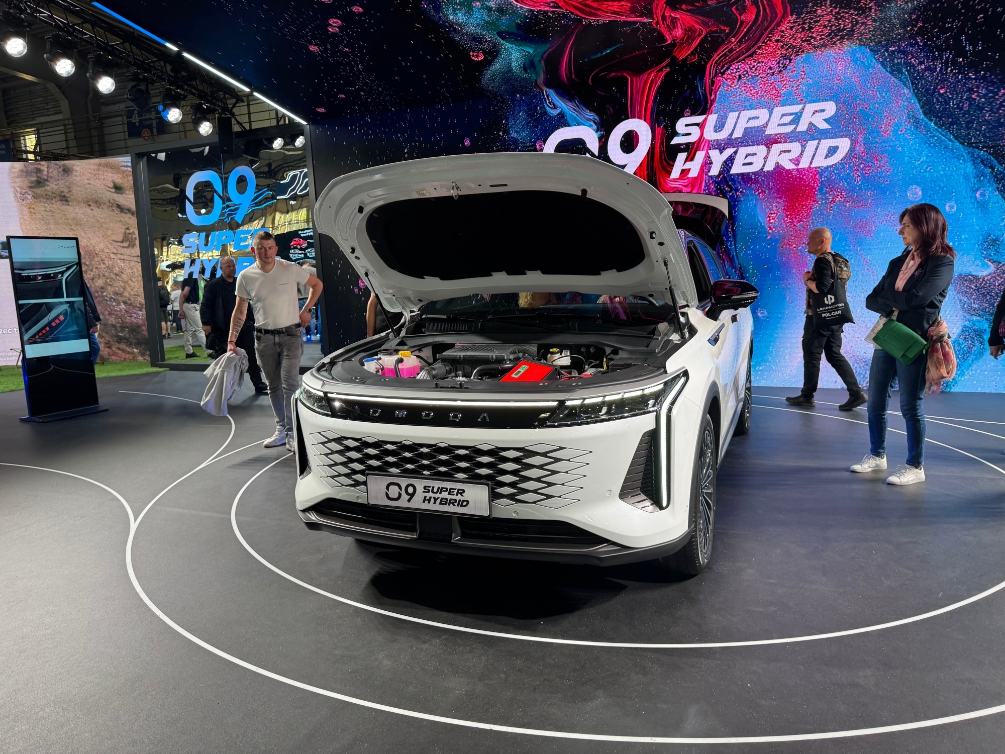 Omoda 9 Super Hybrid