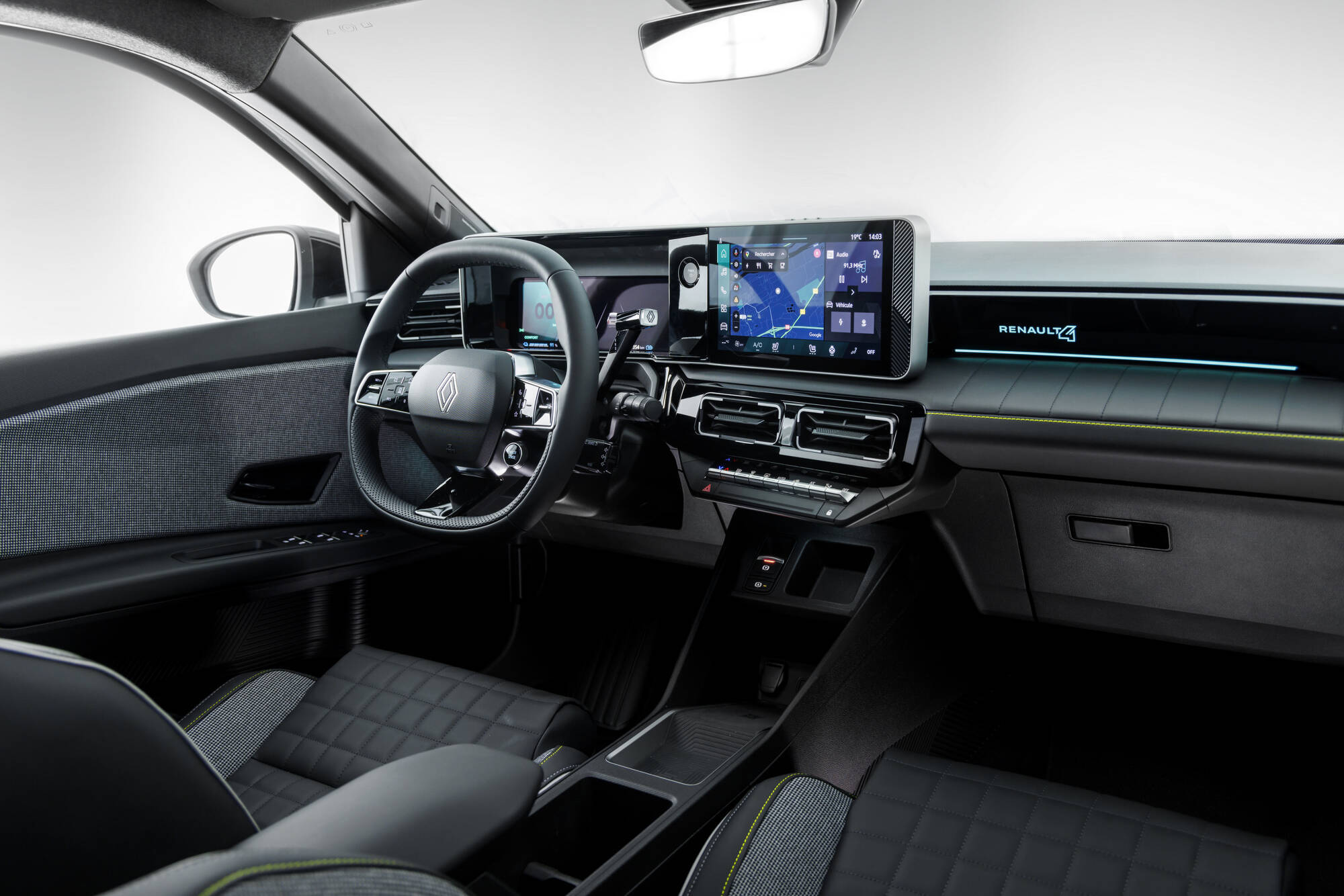 Renault 4 E-Tech wnętrze
