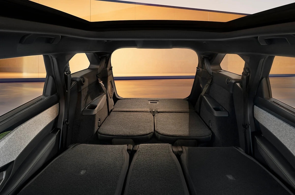 Peugeot 5008 wnętrze