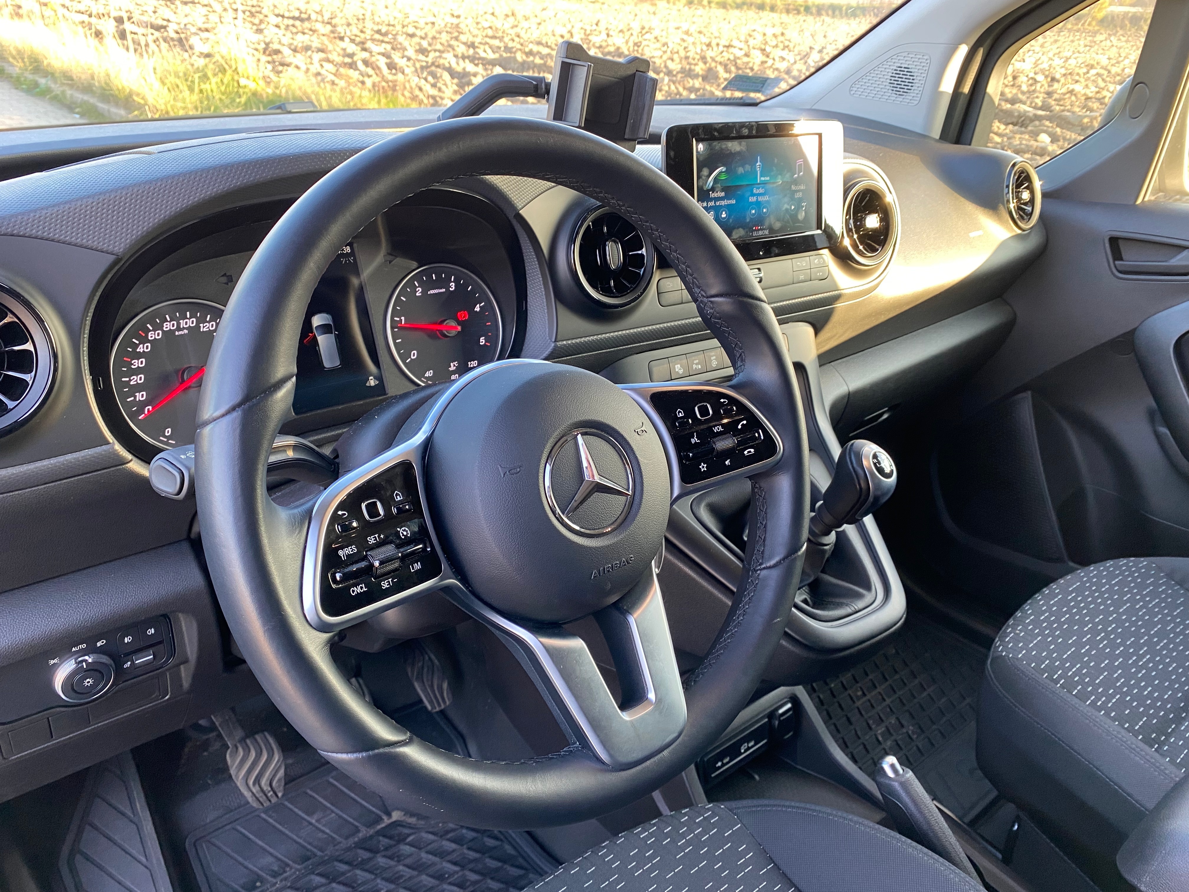 Mercedes Citan Furgon - kokpit