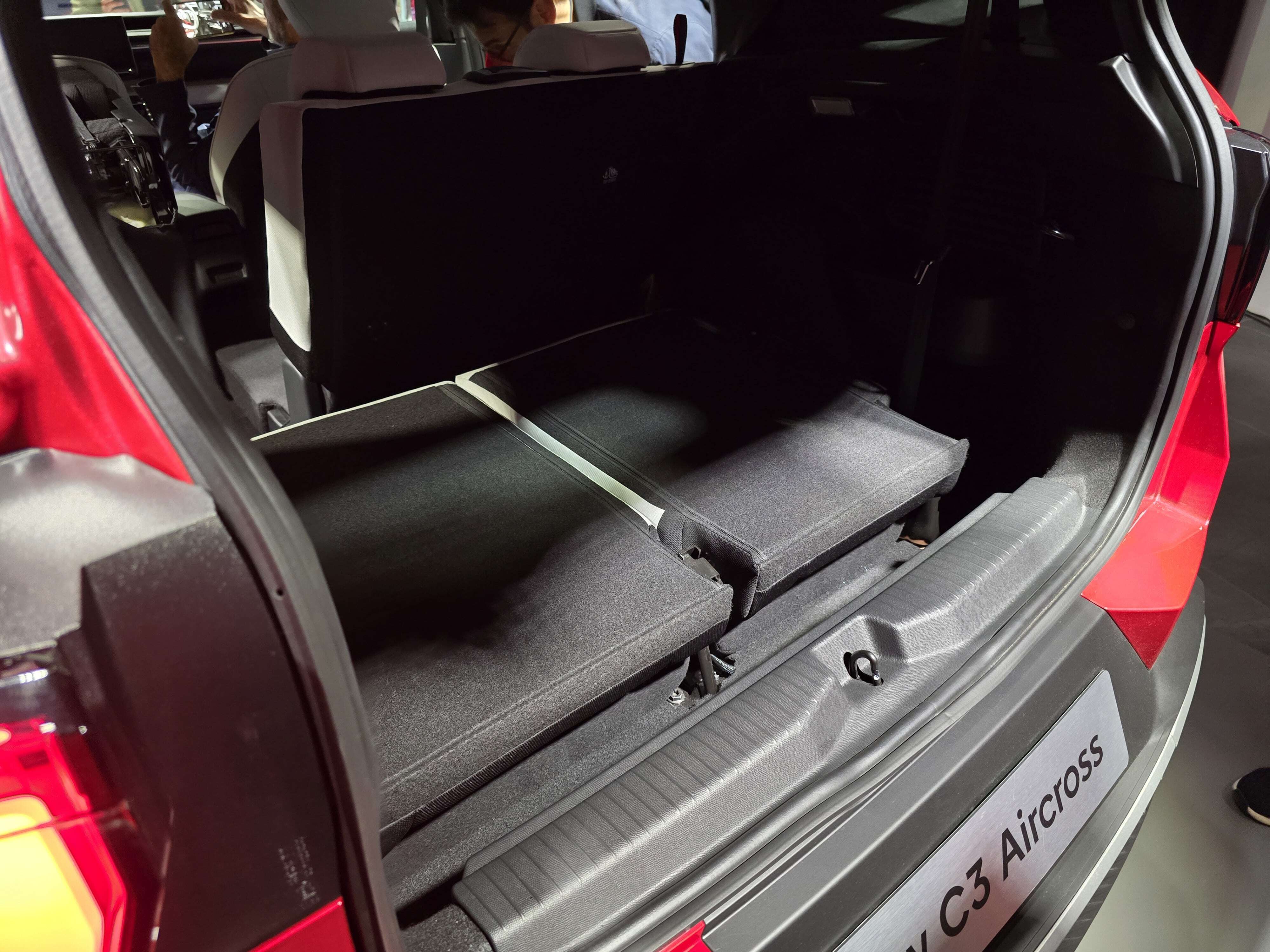 Citroen c3 aircorss 7 osobowy tylny rząd foteli