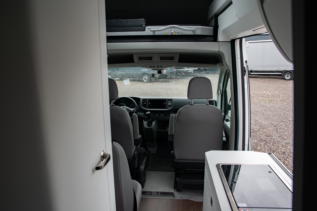 Volkswagen Grand California wnętrze