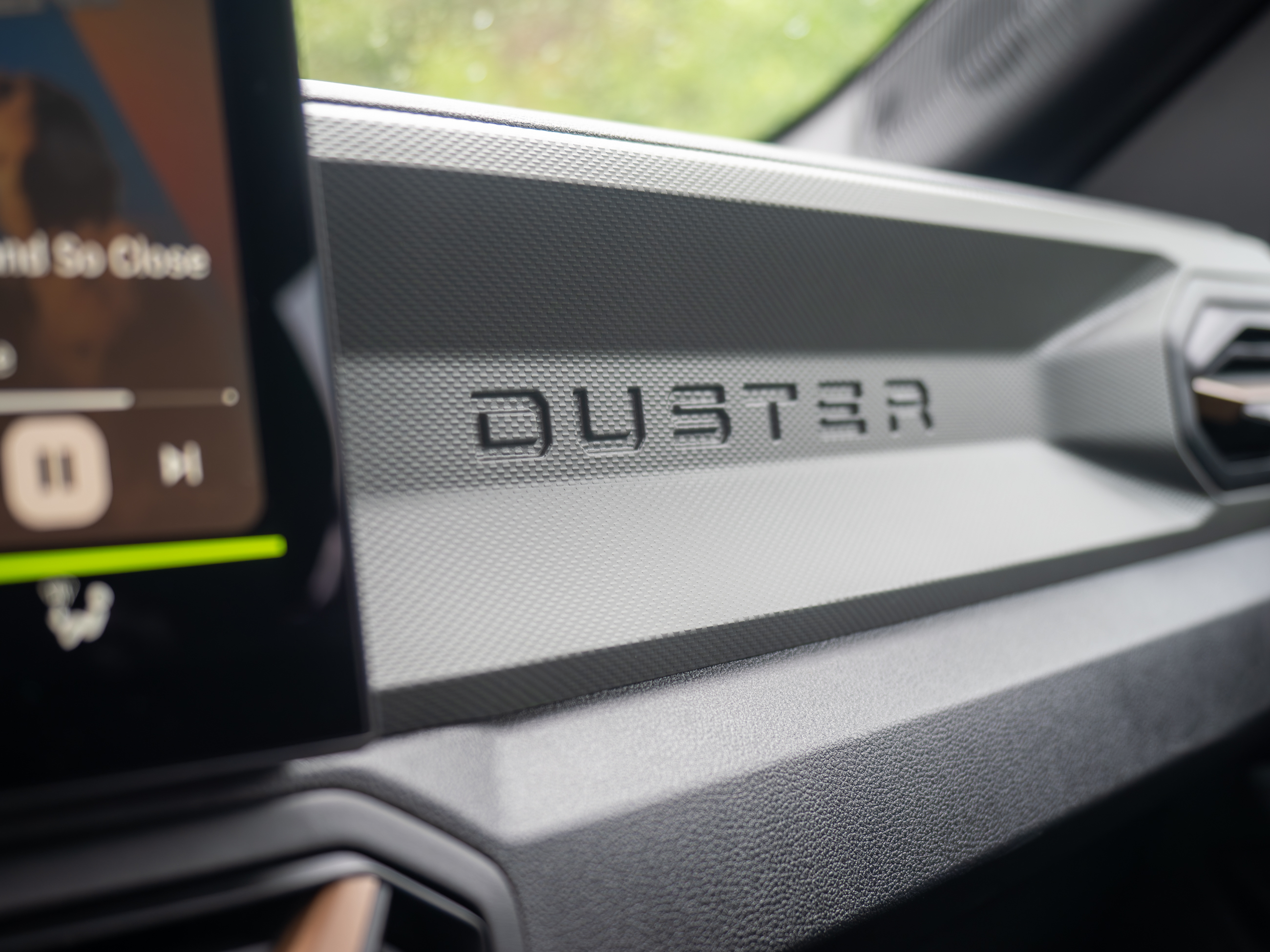 Dacia Duster 2024 wnętrze 4x4