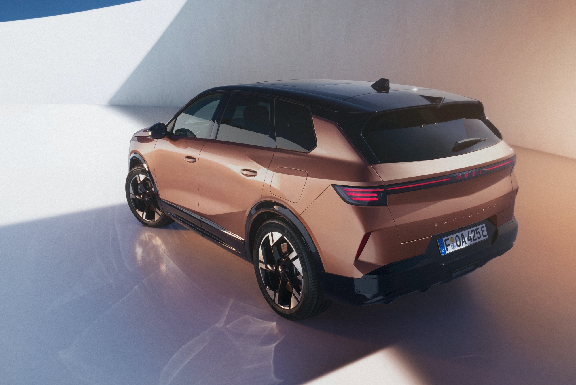 Opel Grandland tył
