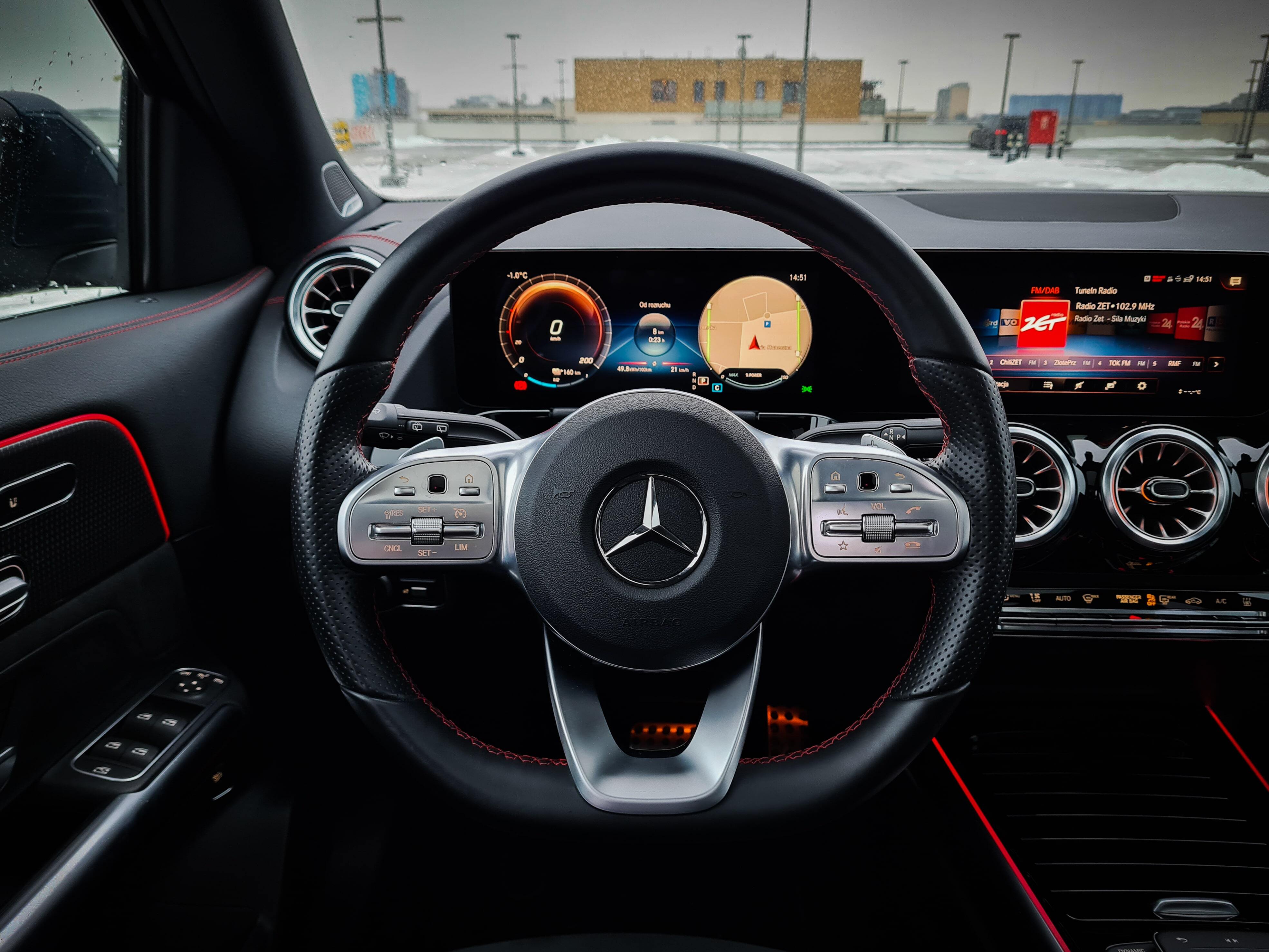 Mercedes EQA wieniec kierownicy