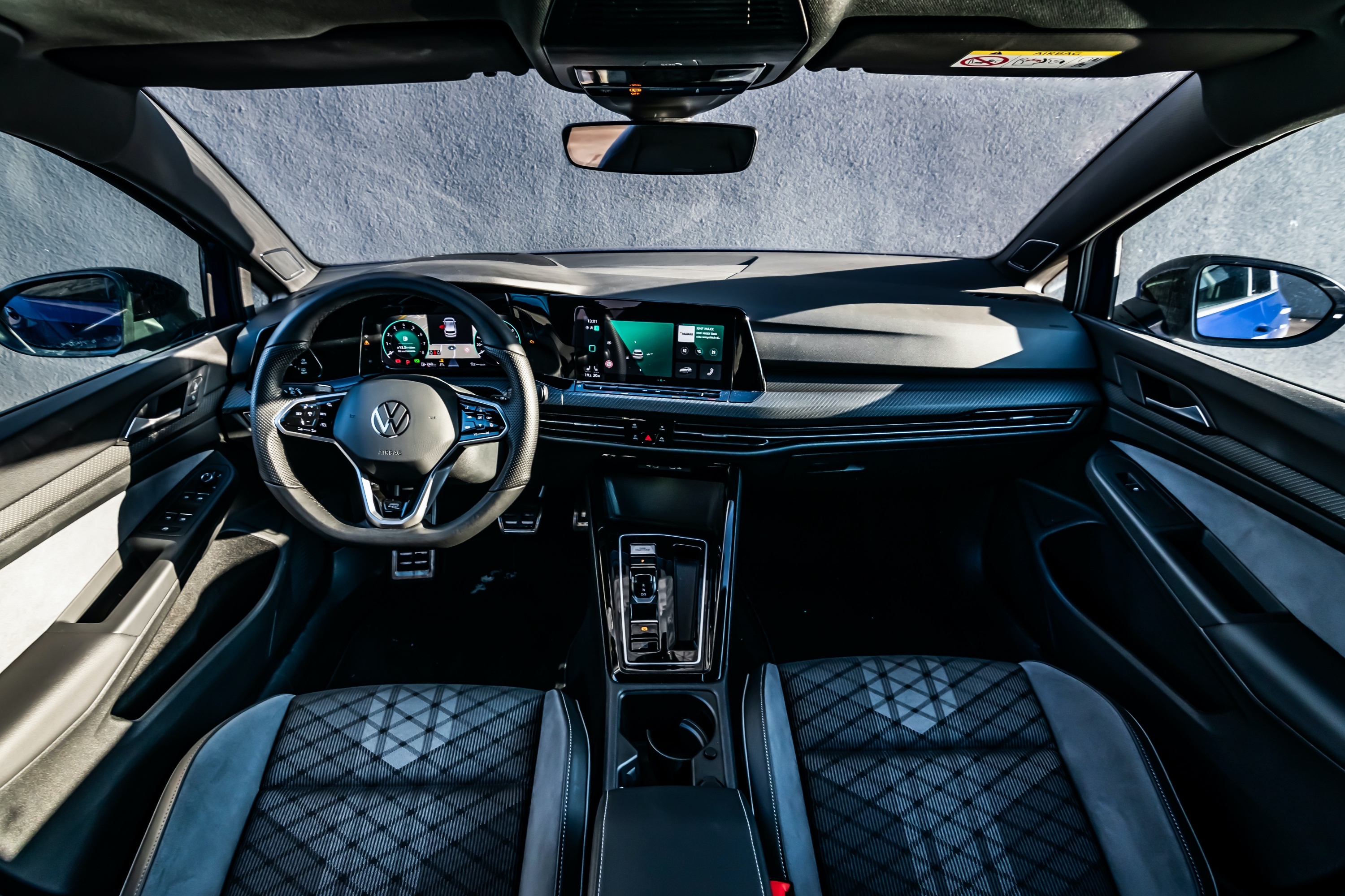 VW Golf R-Line wnętrze