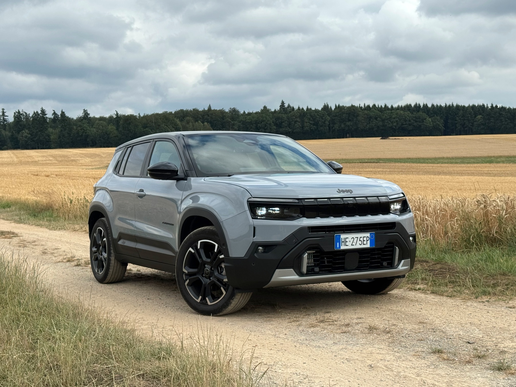 Jeep Avenger przód