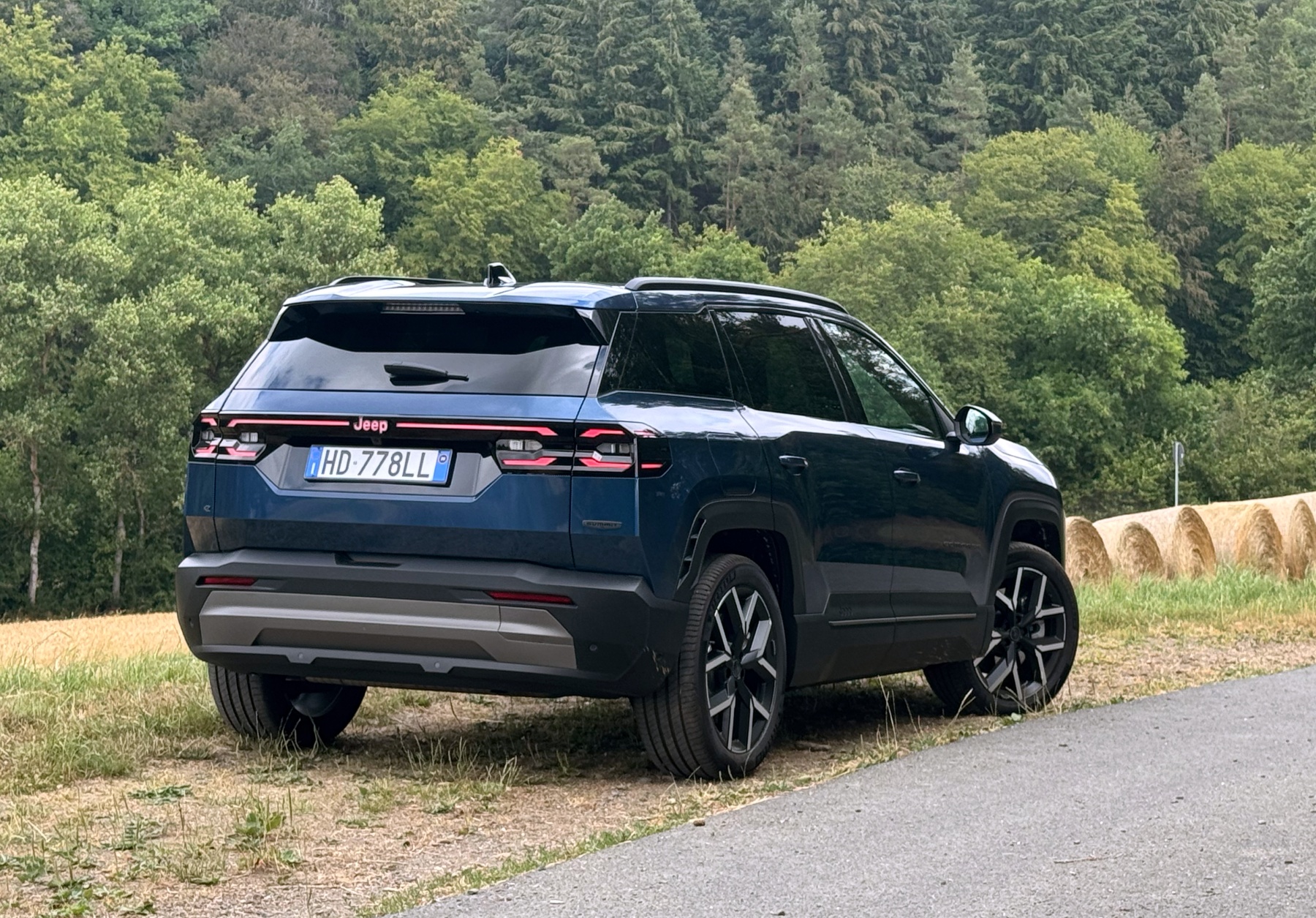 Jeep Compass tył