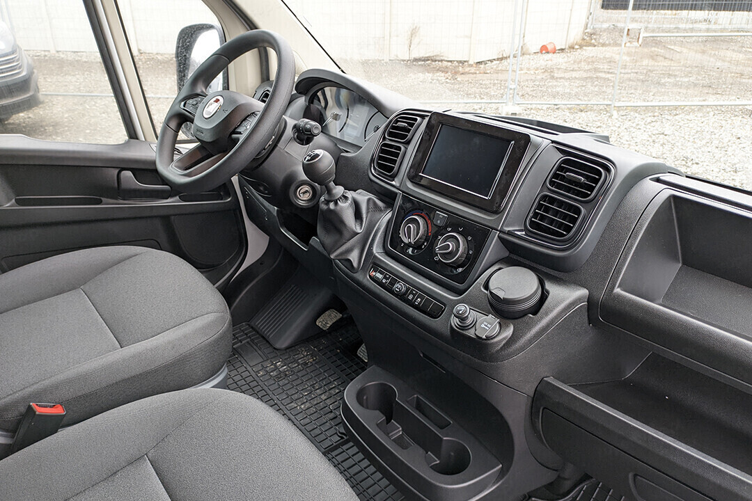 Fiat Ducato wnętrze