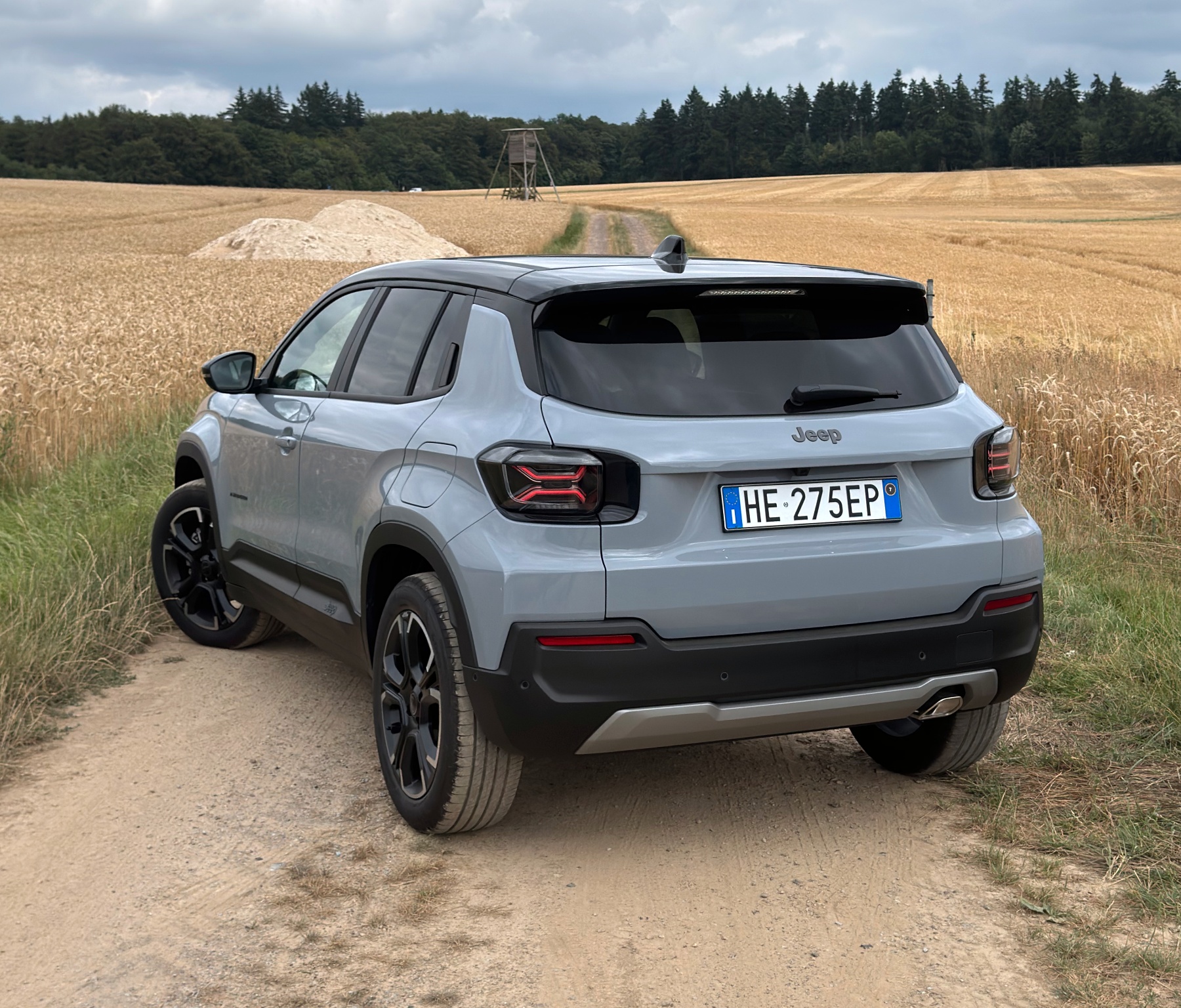 Jeep Avenger tył