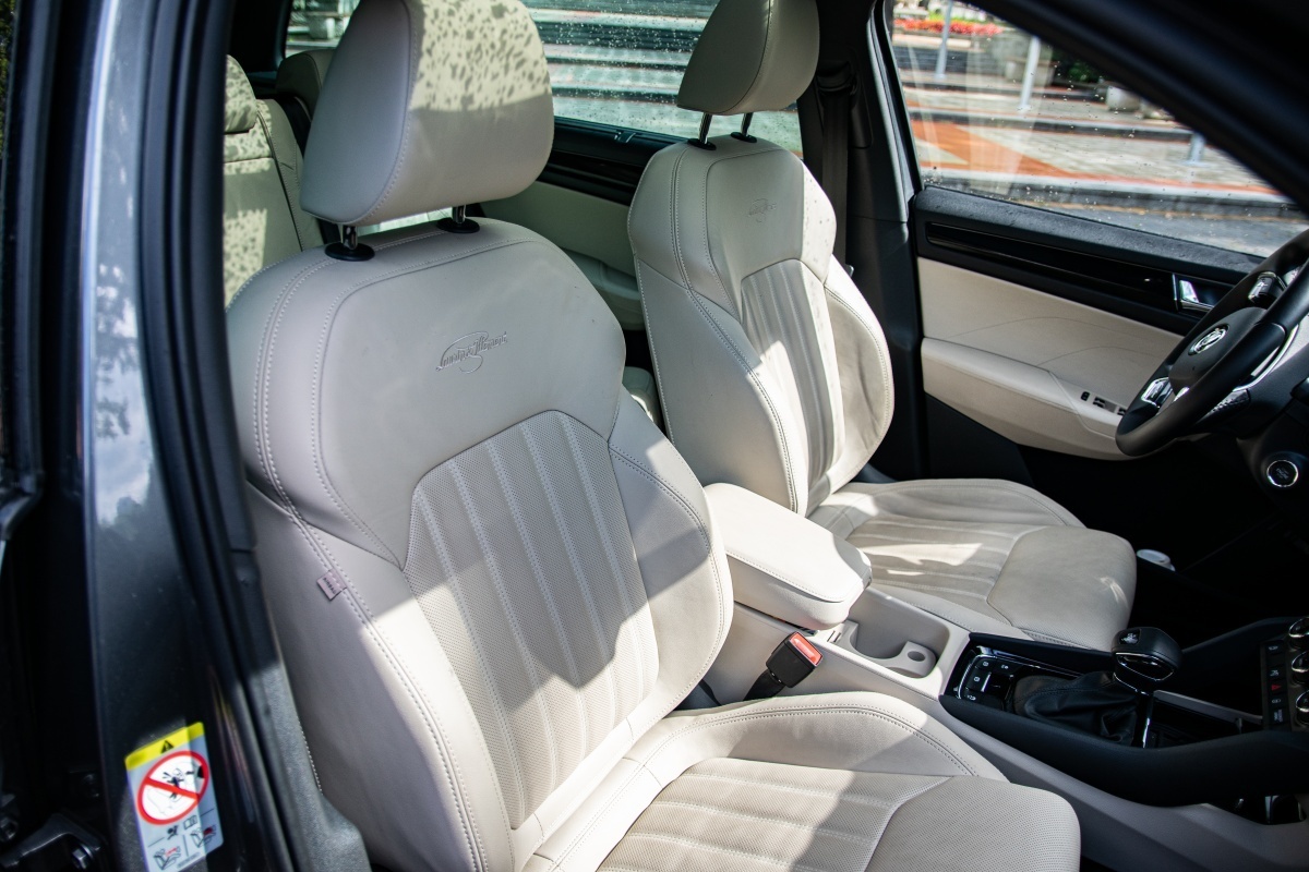 Skoda Kodiaq fotele przednie