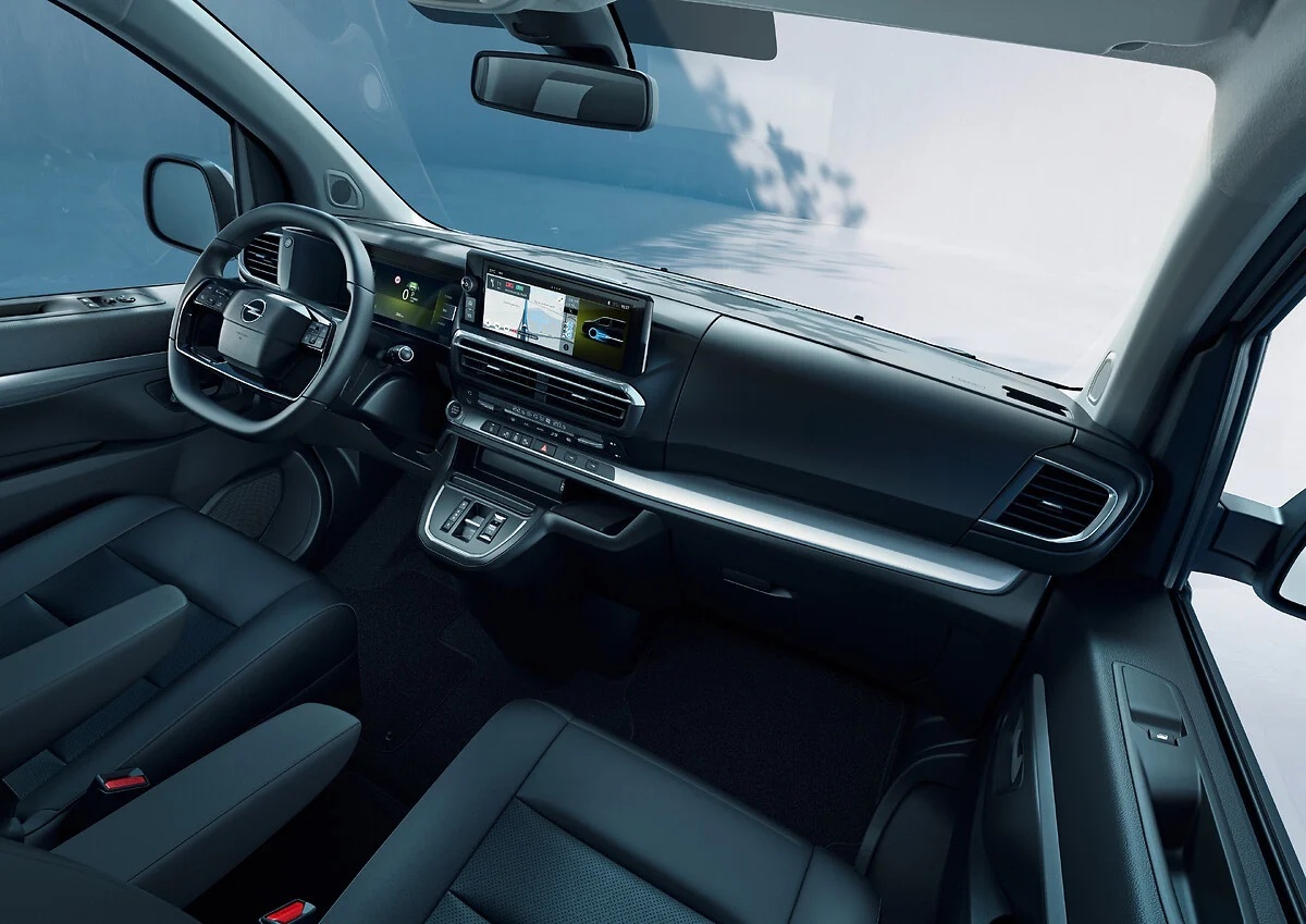 Opel Zafira Electric wnętrze