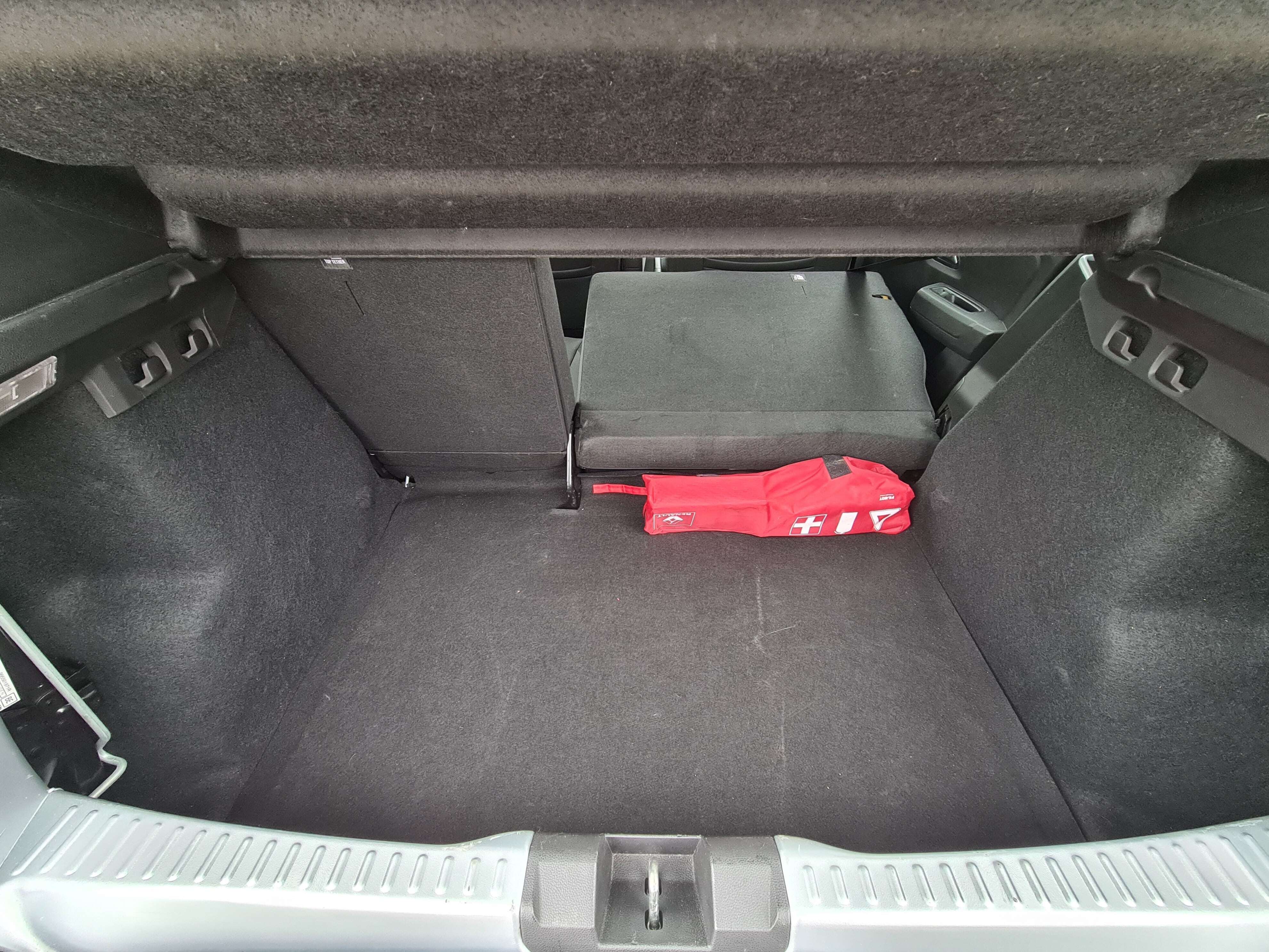 Dacia Sandero bagaznik