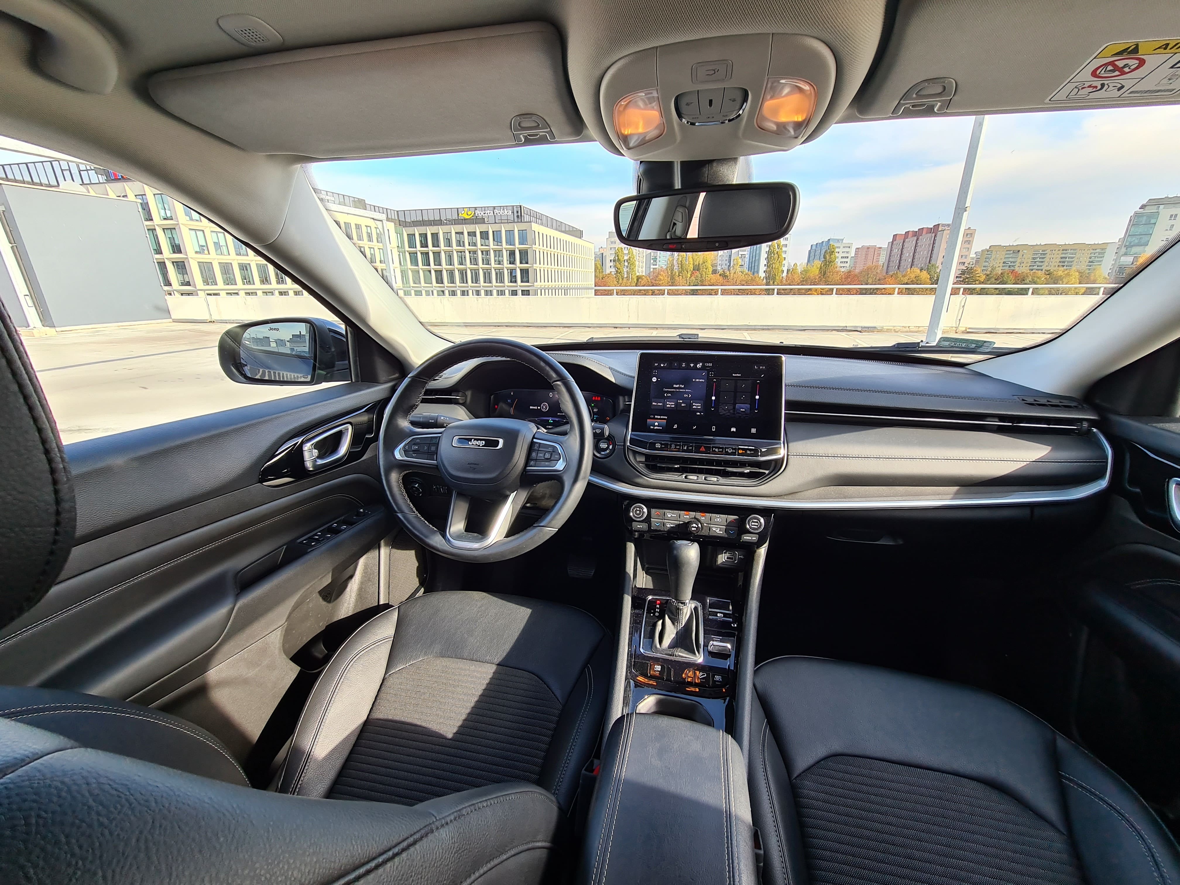 Jeep Compass wnętrze