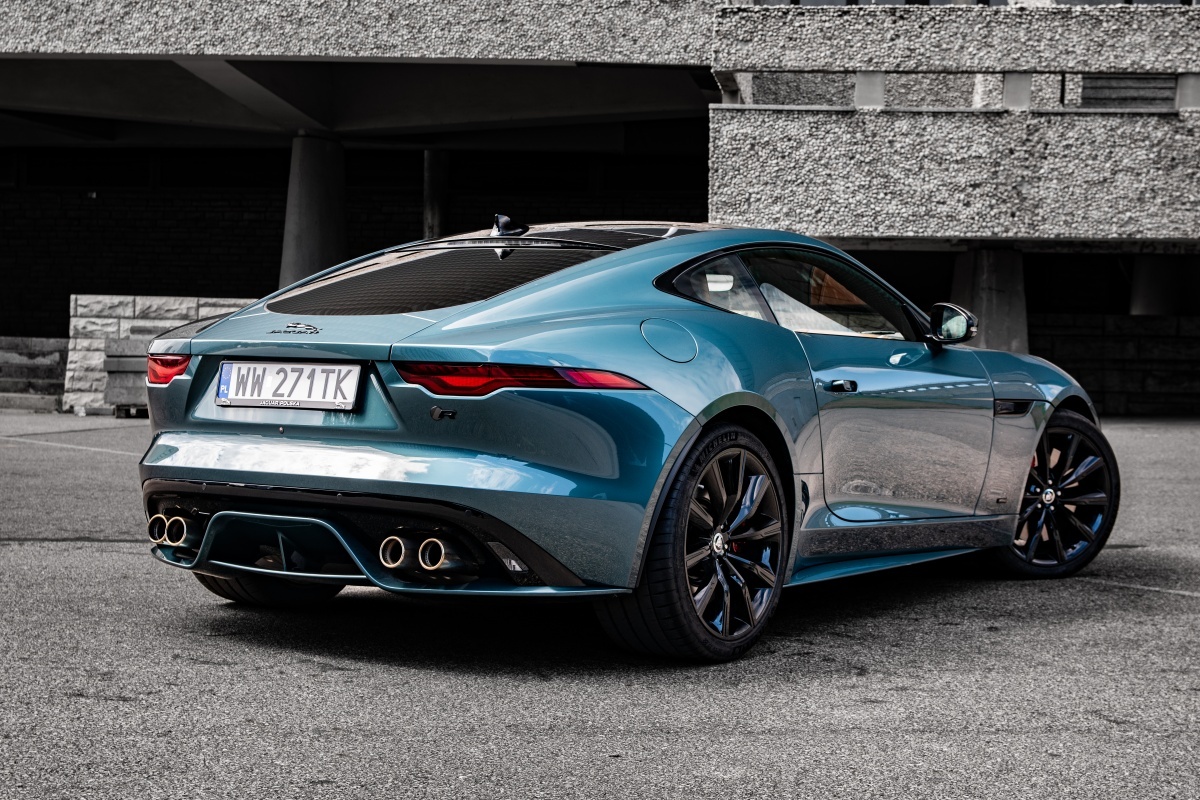 Jaguar F-Type tył