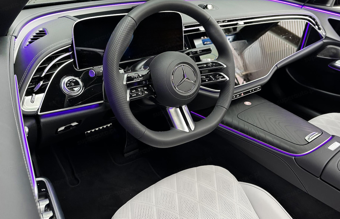 Mercedes Klasa E wnętrze