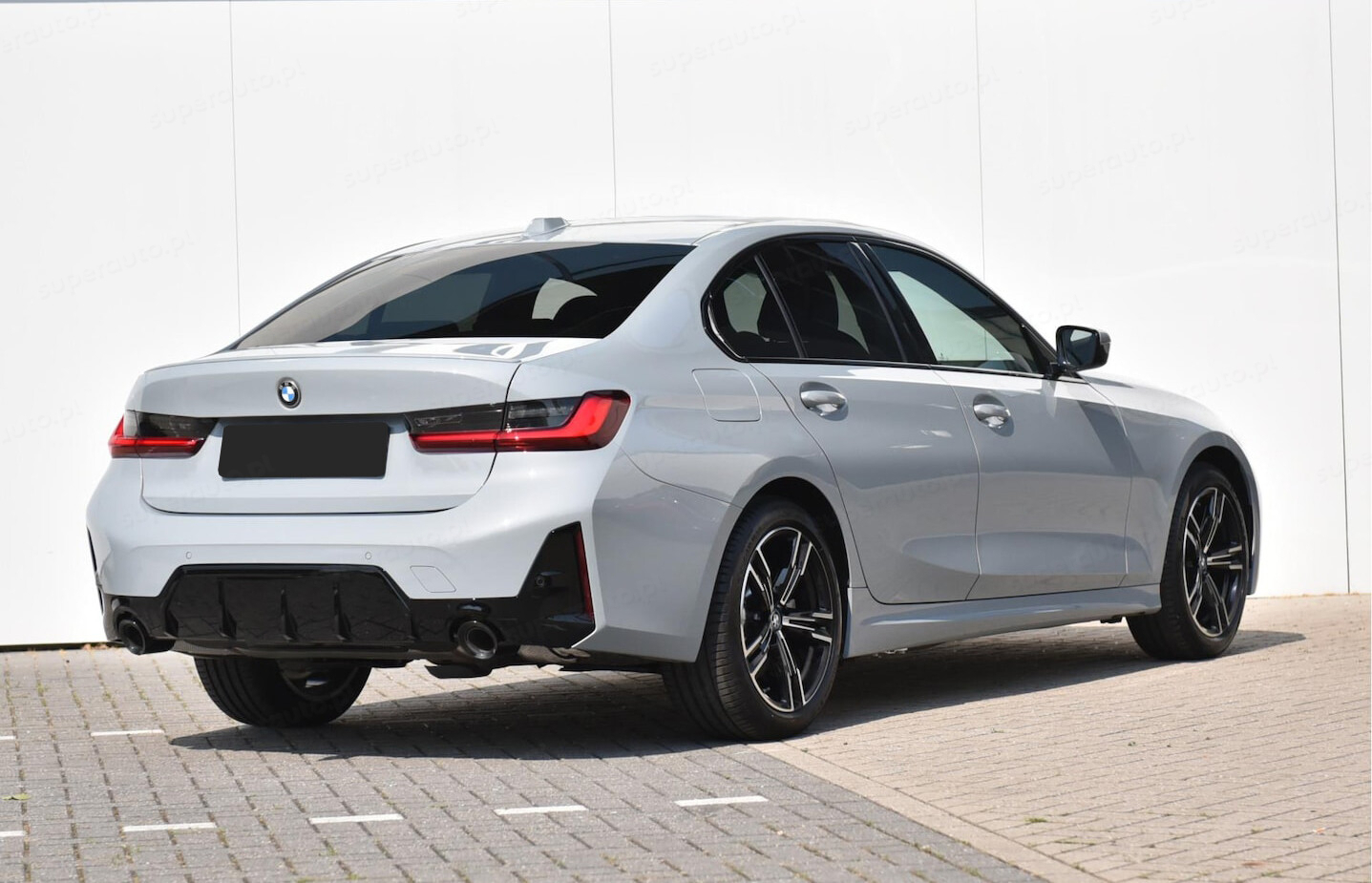 BMW 3 tył