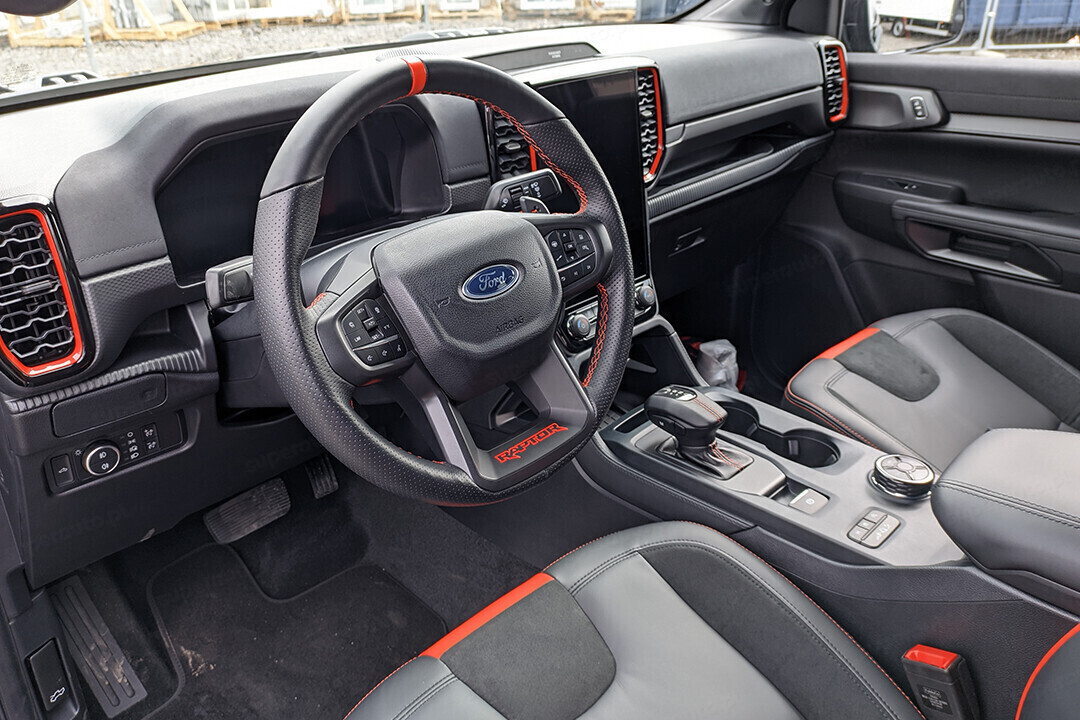 Ford Ranger Raptor wnętrze