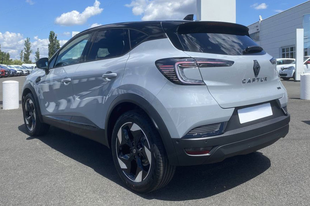 Renault Captur tył