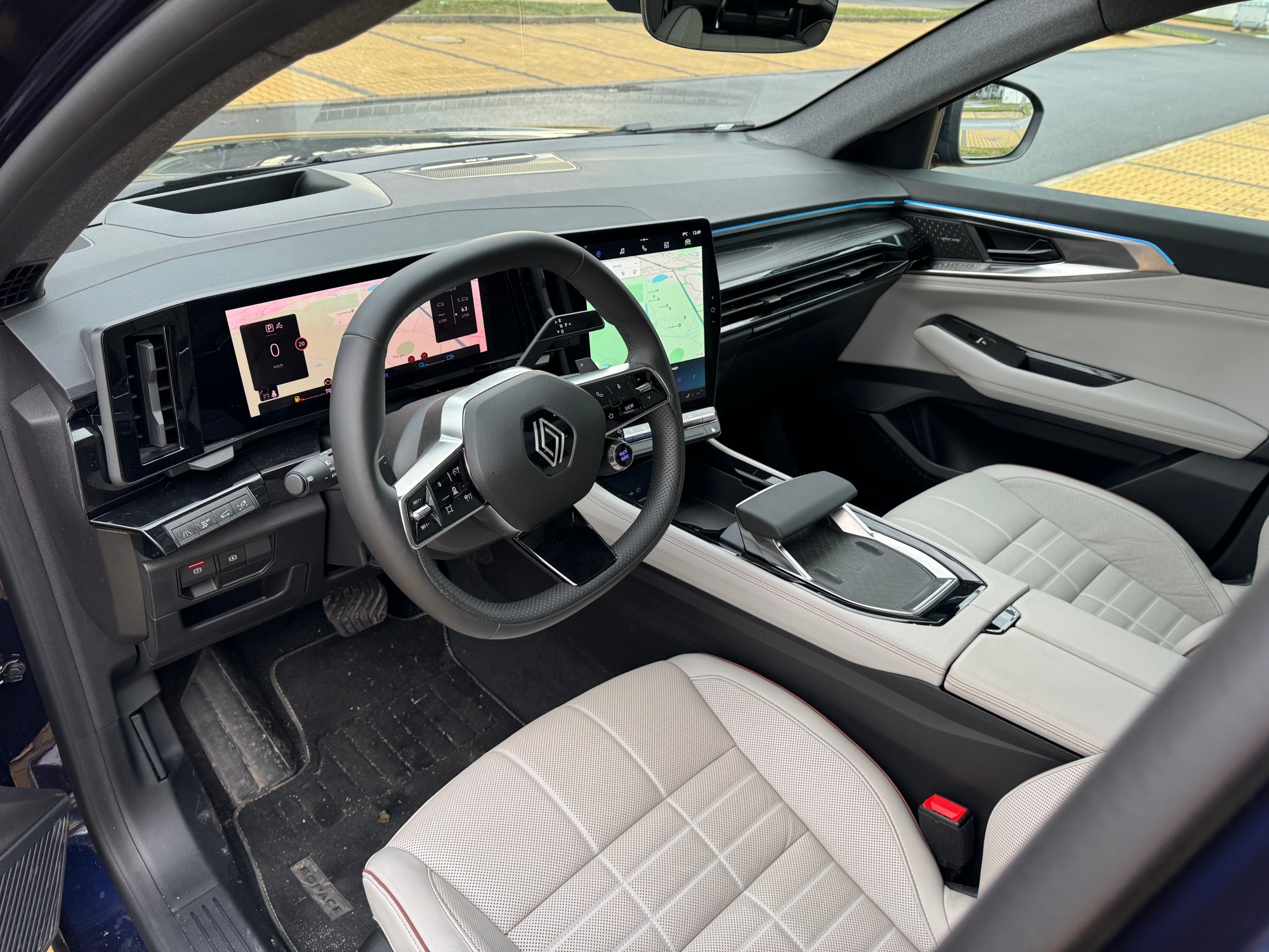Renault Espace kokpit