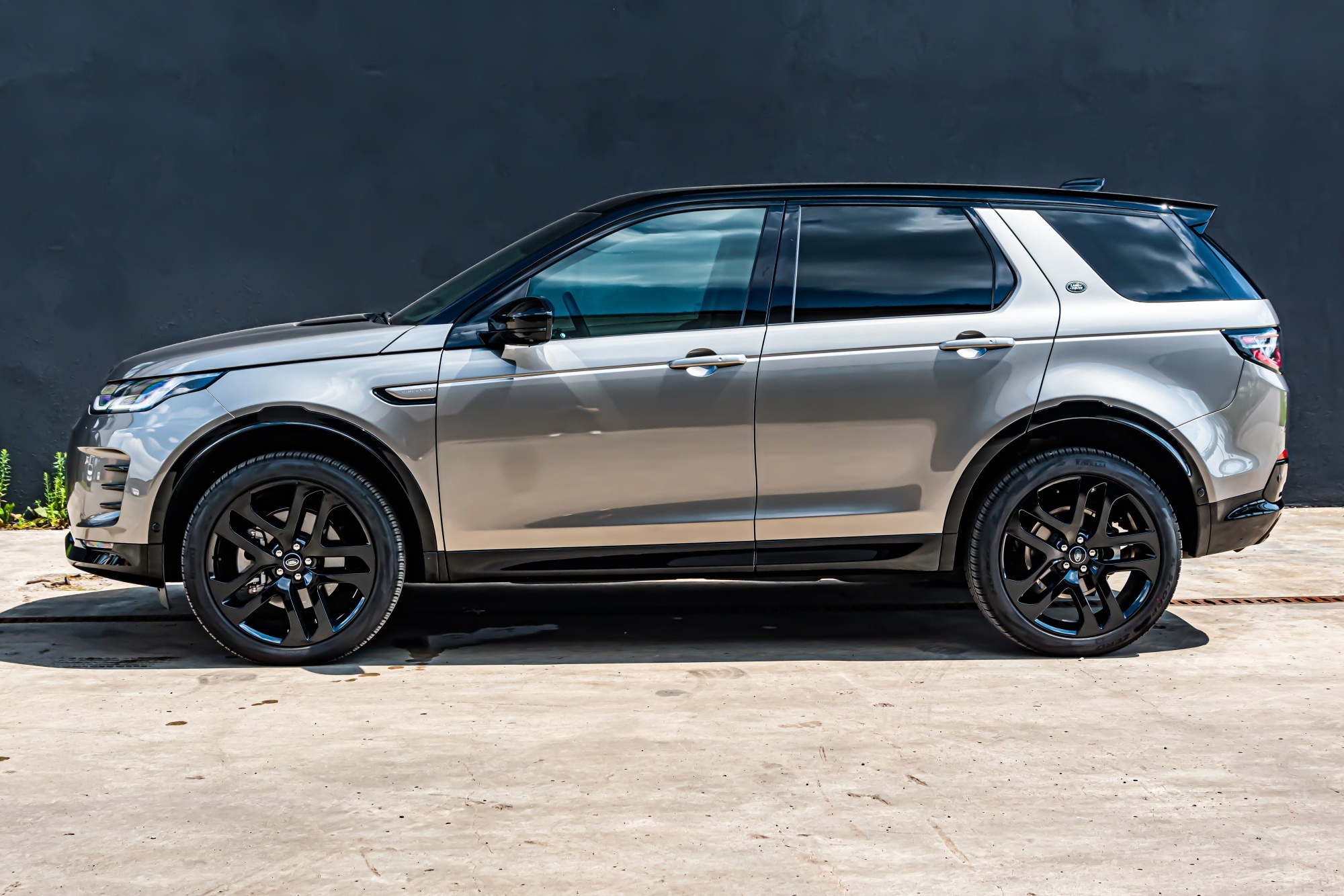 Land Rover Discovery Sport sylwetka